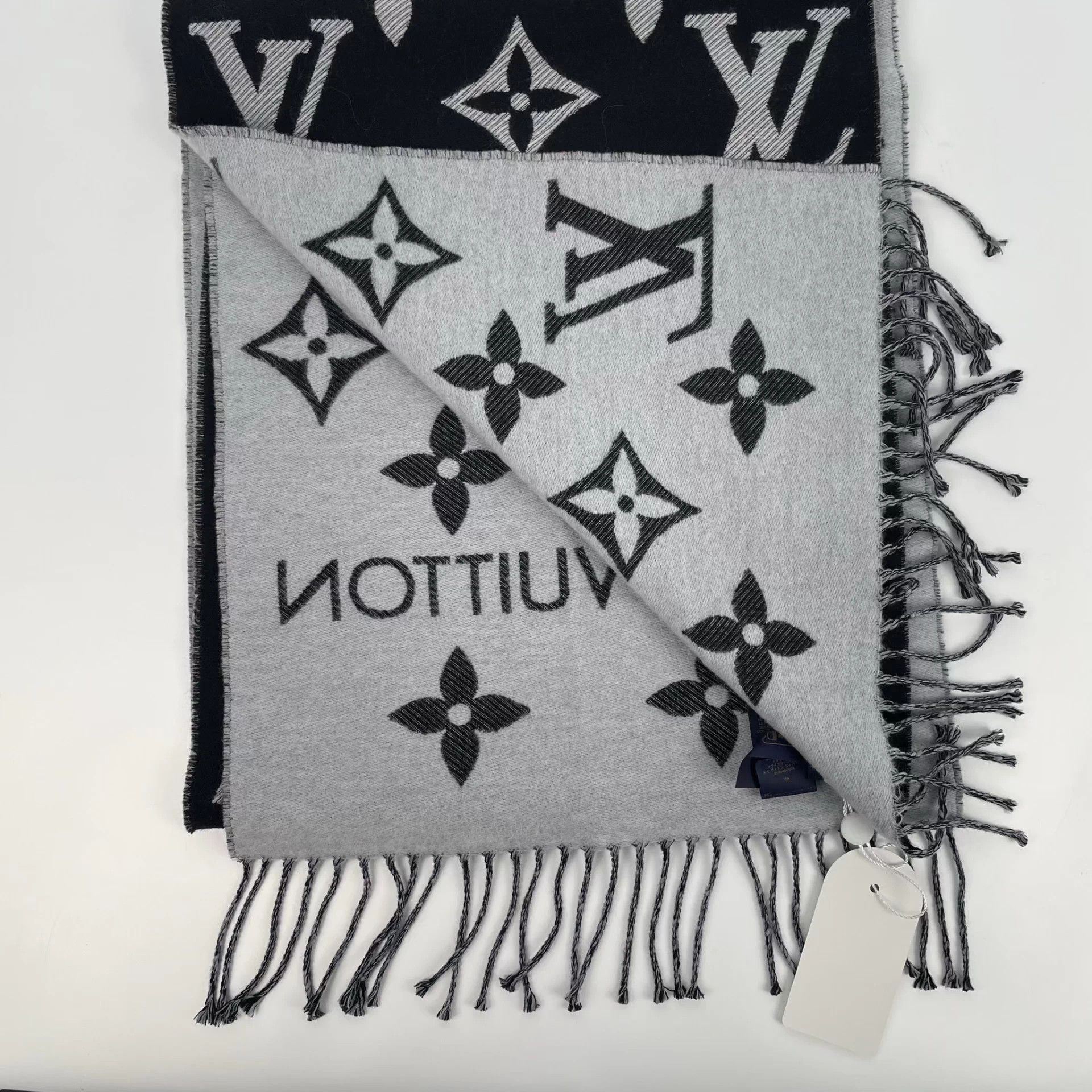 Louis Vuitton LV full print black & gray colorblocked wool scarf Size ONE SIZE - 2 Thumbnail