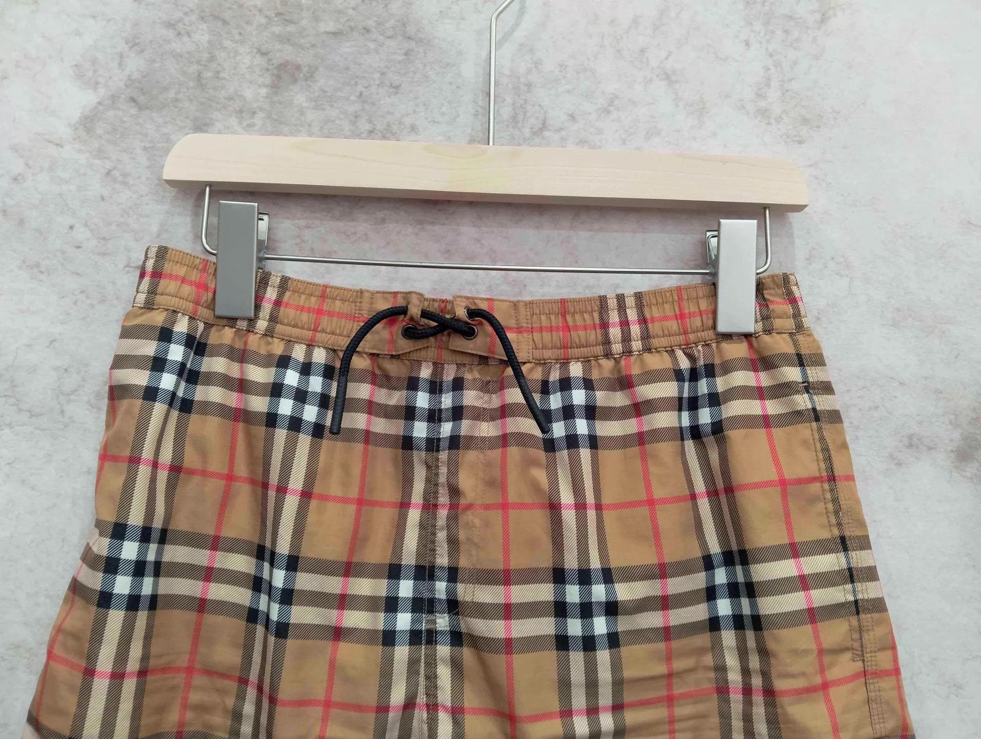 Burberry BURBERRY Elastic Waist Check Short Size US 31 - 3 Thumbnail