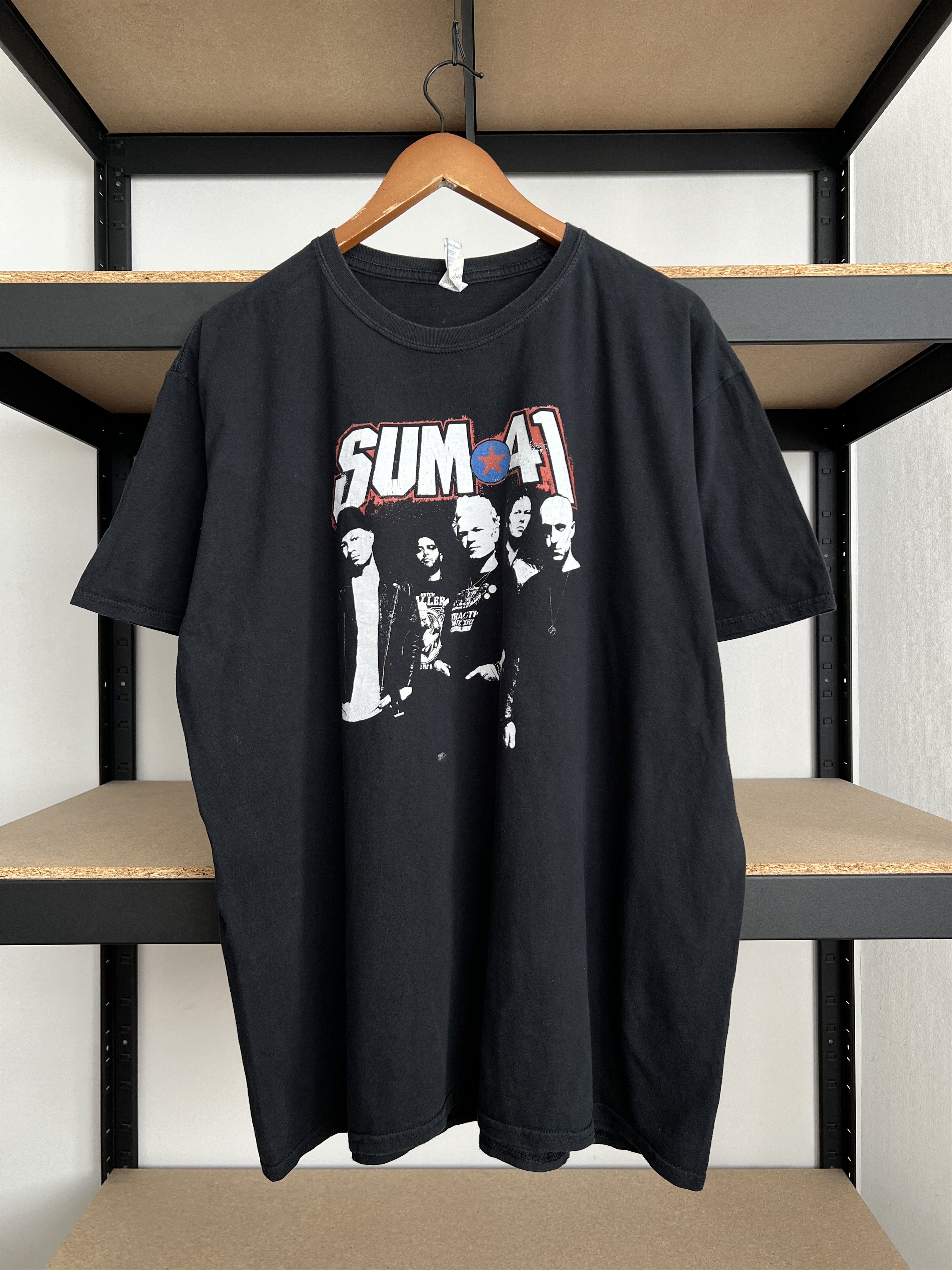 Band Tees Vintage 2000s Sum 41 Pop Punk Band Black T-shirt Size US XXL / EU 58 / 5 - 1 Thumbnail