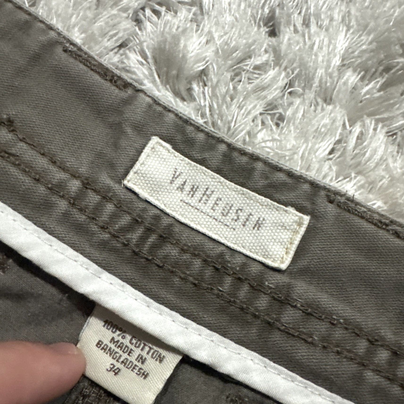 Van Heusen VINTAGE Van Heusen Cargo Shorts Men 34 Brown 00’s Y2K AS-IS Stained HTF Size 34 Mens Size US 34 / EU 50 - 7 Thumbnail