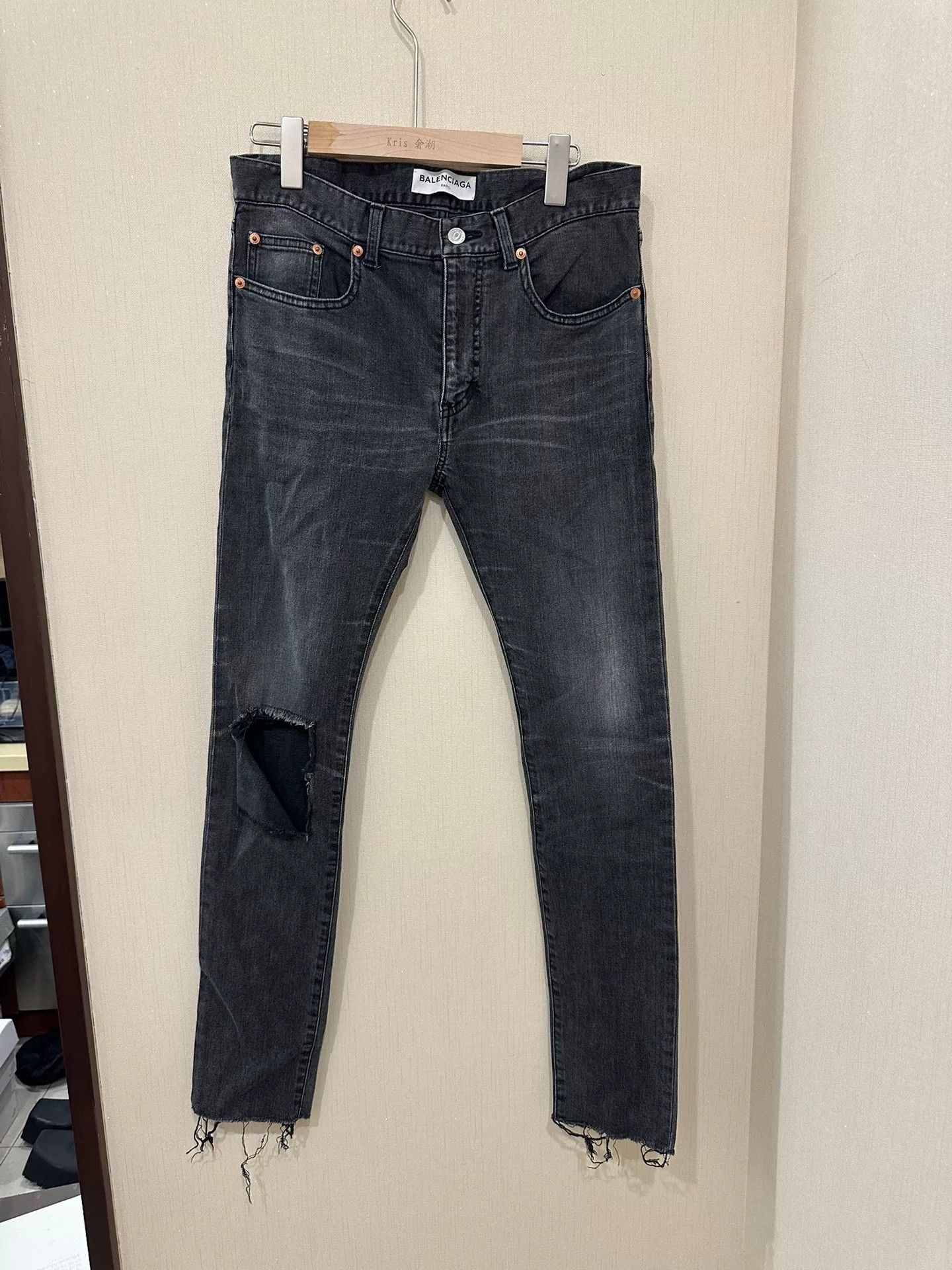Balenciaga Balenciaga Distressed Denim Pants Size 30 Size US 30 / EU 46 - 1 Thumbnail