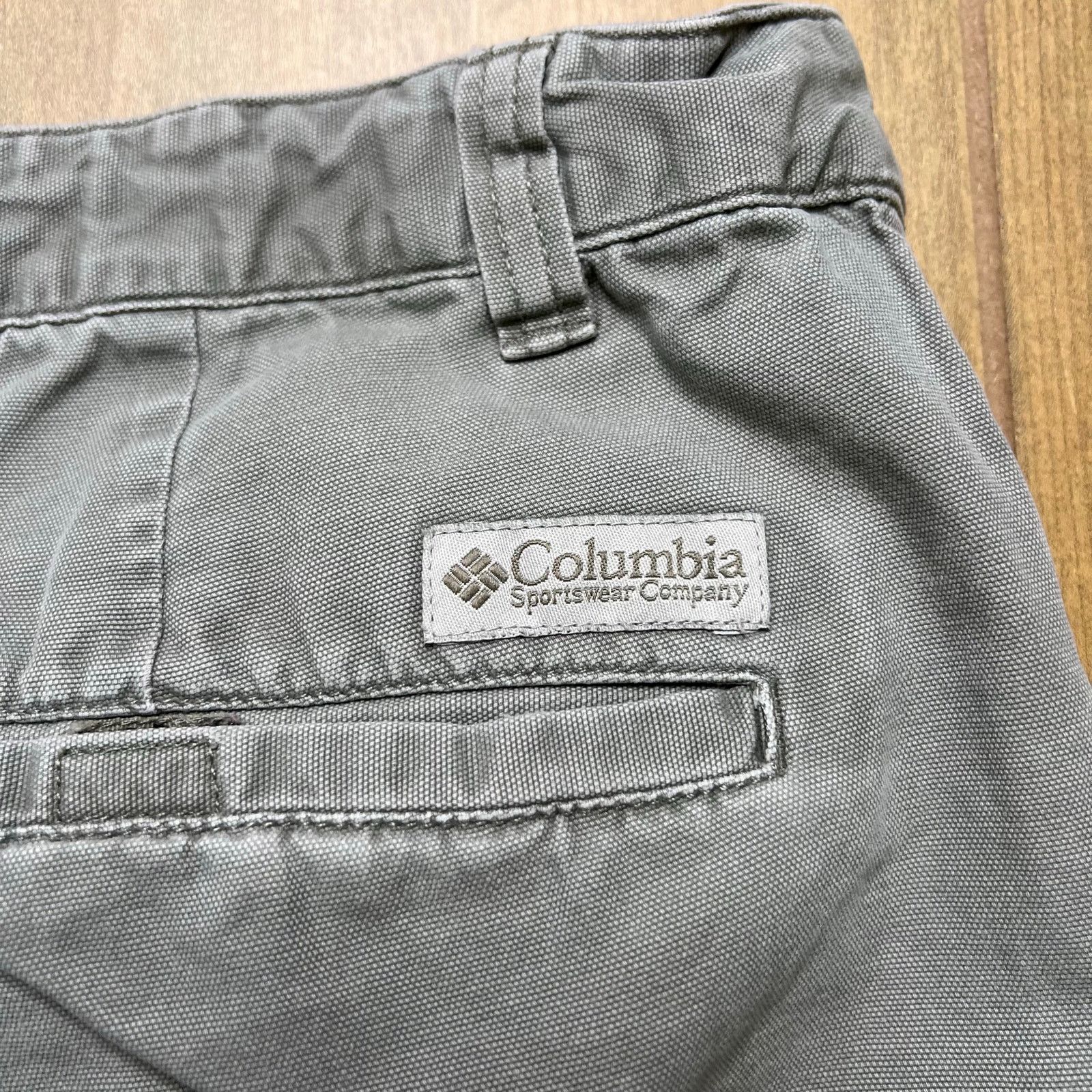Columbia Columbia Sportswear Cargo Shorts Pockets Men's Sz 38 fits 36 Size US 38 / EU 54 - 6 Thumbnail