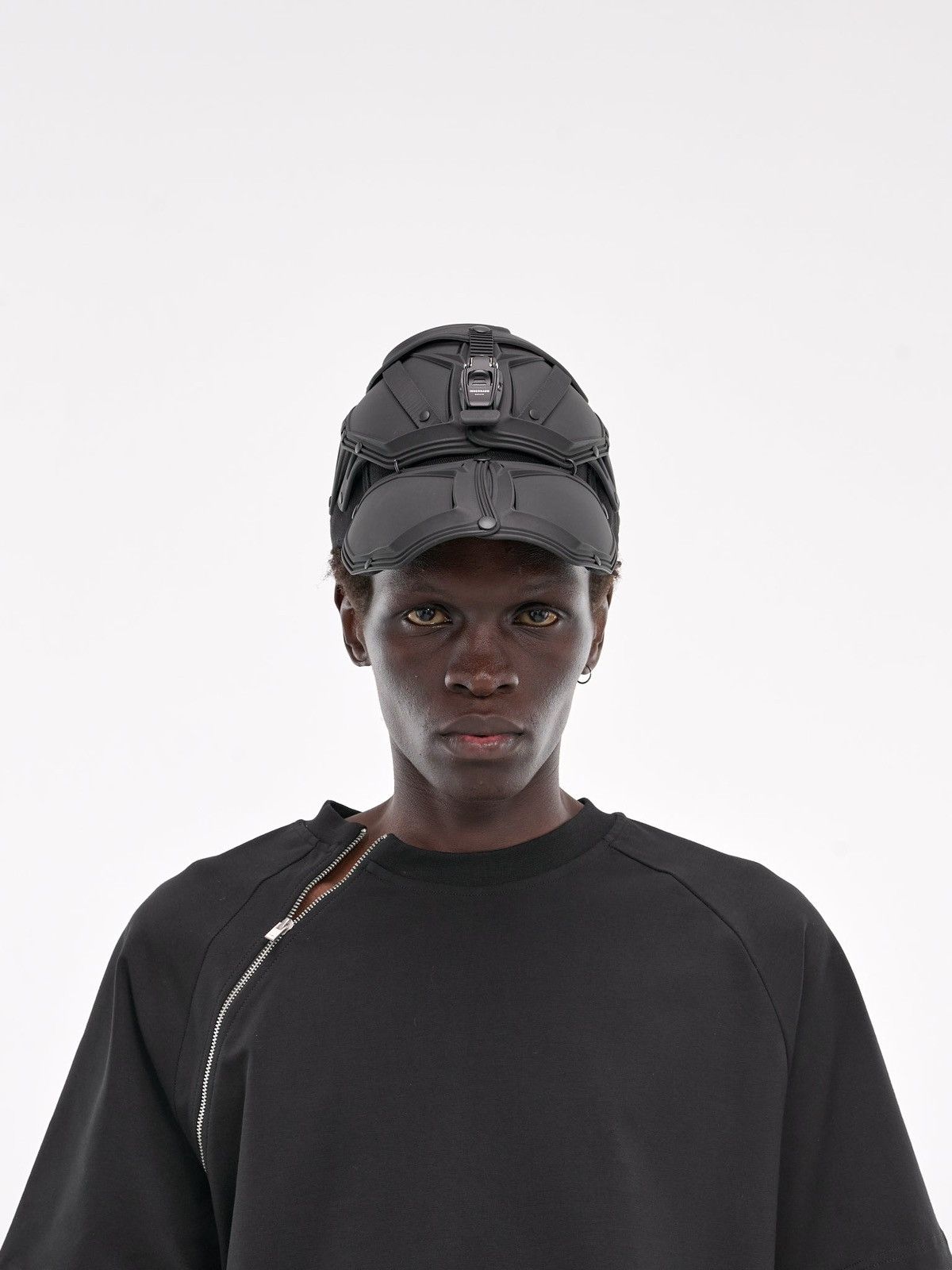 Innerraum Black Object I42 Helmet Cap Size ONE SIZE - 6 Thumbnail