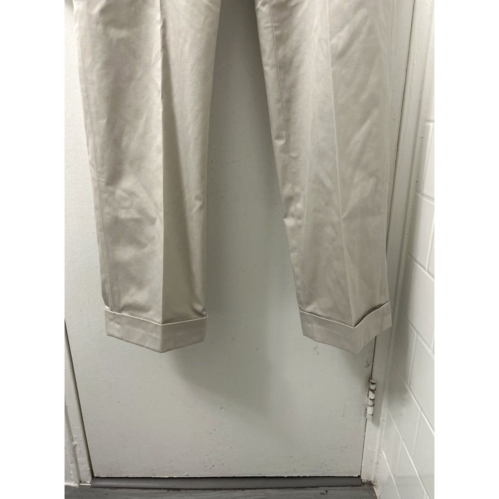 Brooks Brothers Brooks Brothers Pants Men 36x32 Beige Chino Stretch Pleated Straight Leg Regular Fit Vintage N/A Size US 36 / EU 52 - 3 Thumbnail