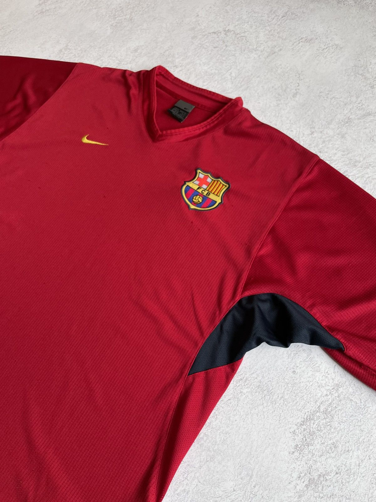 Vintage Nike FC Barcelona 2000s Training Soccer Jersey Vintage XL Size US XL / EU 56 / 4 - 2 Thumbnail