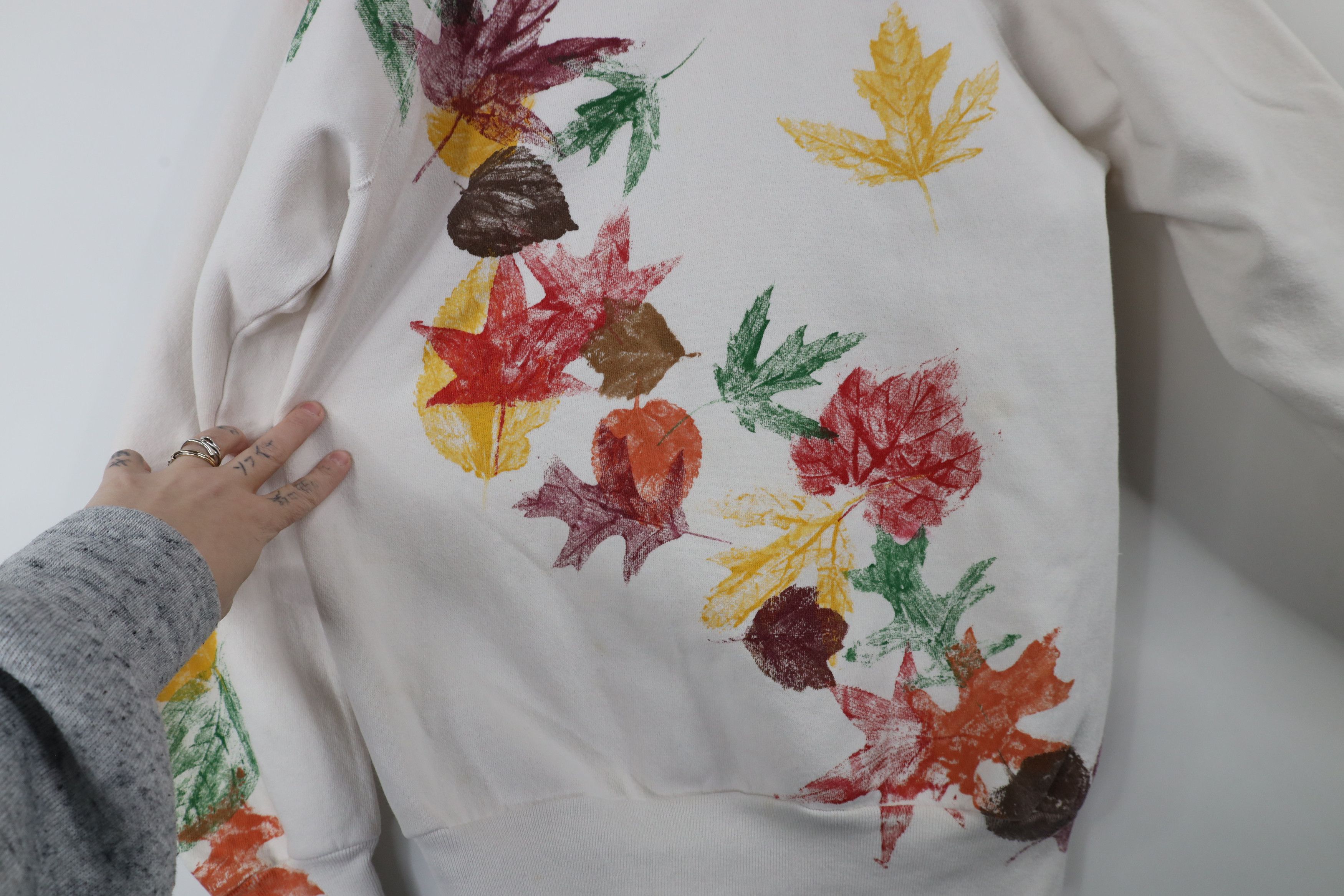 Vintage Vintage 80s 90s Streetwear Nature Leaf Stamp Sweatshirt USA Size L / US 10 / IT 46 - 9 Thumbnail