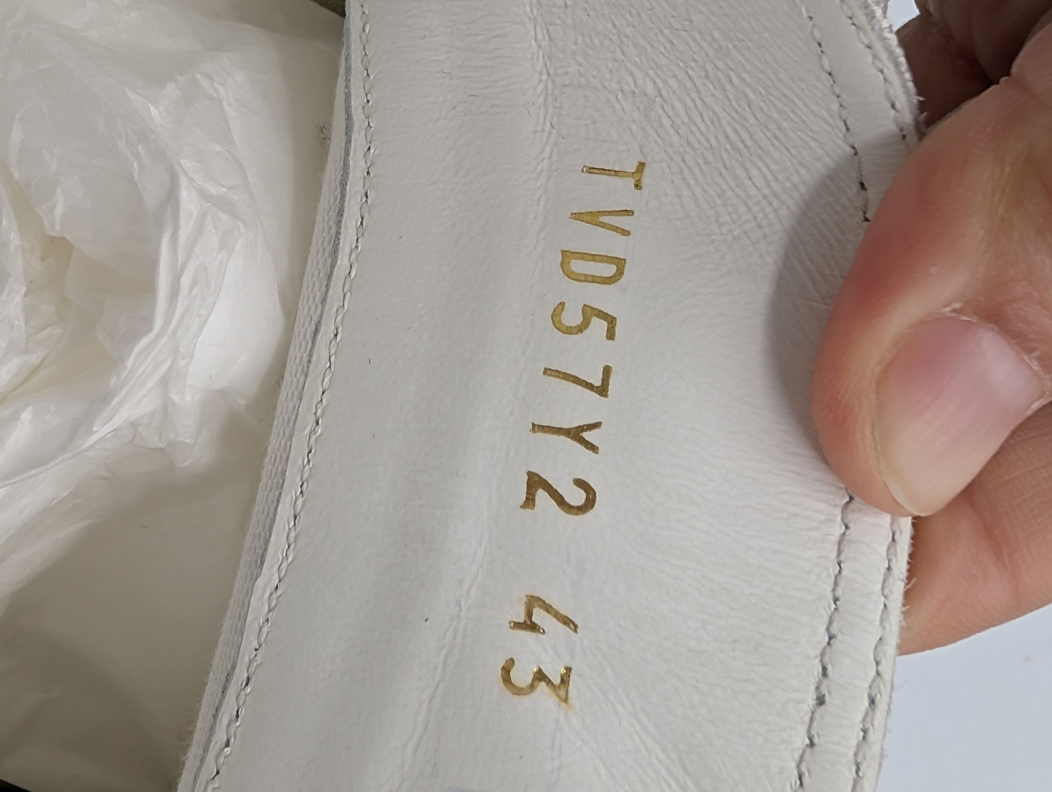 Valentino Valentino White Rainbow Giggies VLTN Sneakers Men Size 43 Size US 10 / EU 43 - 9 Thumbnail
