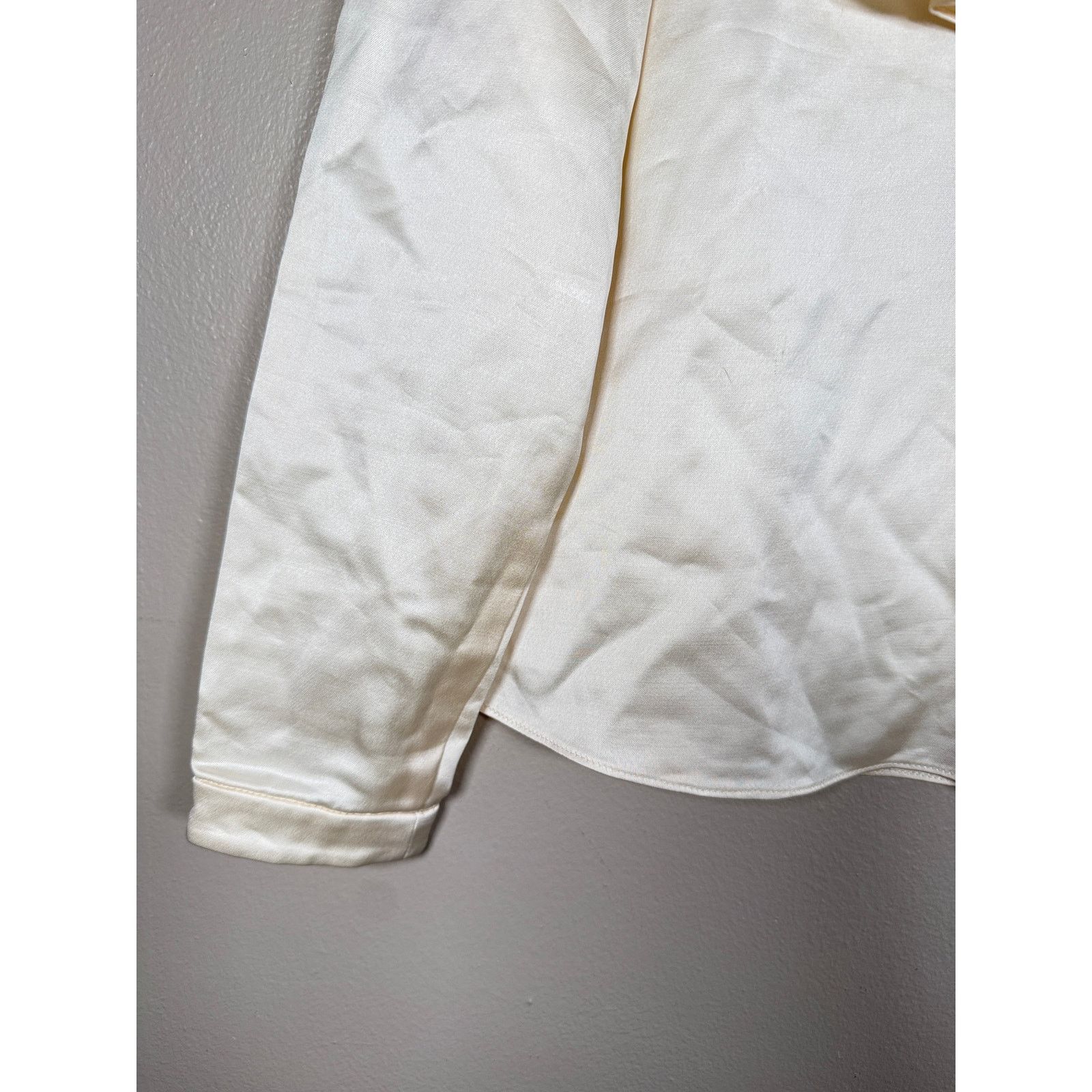 CO CO-Collection Satin Charmeuse Ruffle Collar Blouse size 4 Size S / US 4 / IT 40 - 10 Thumbnail