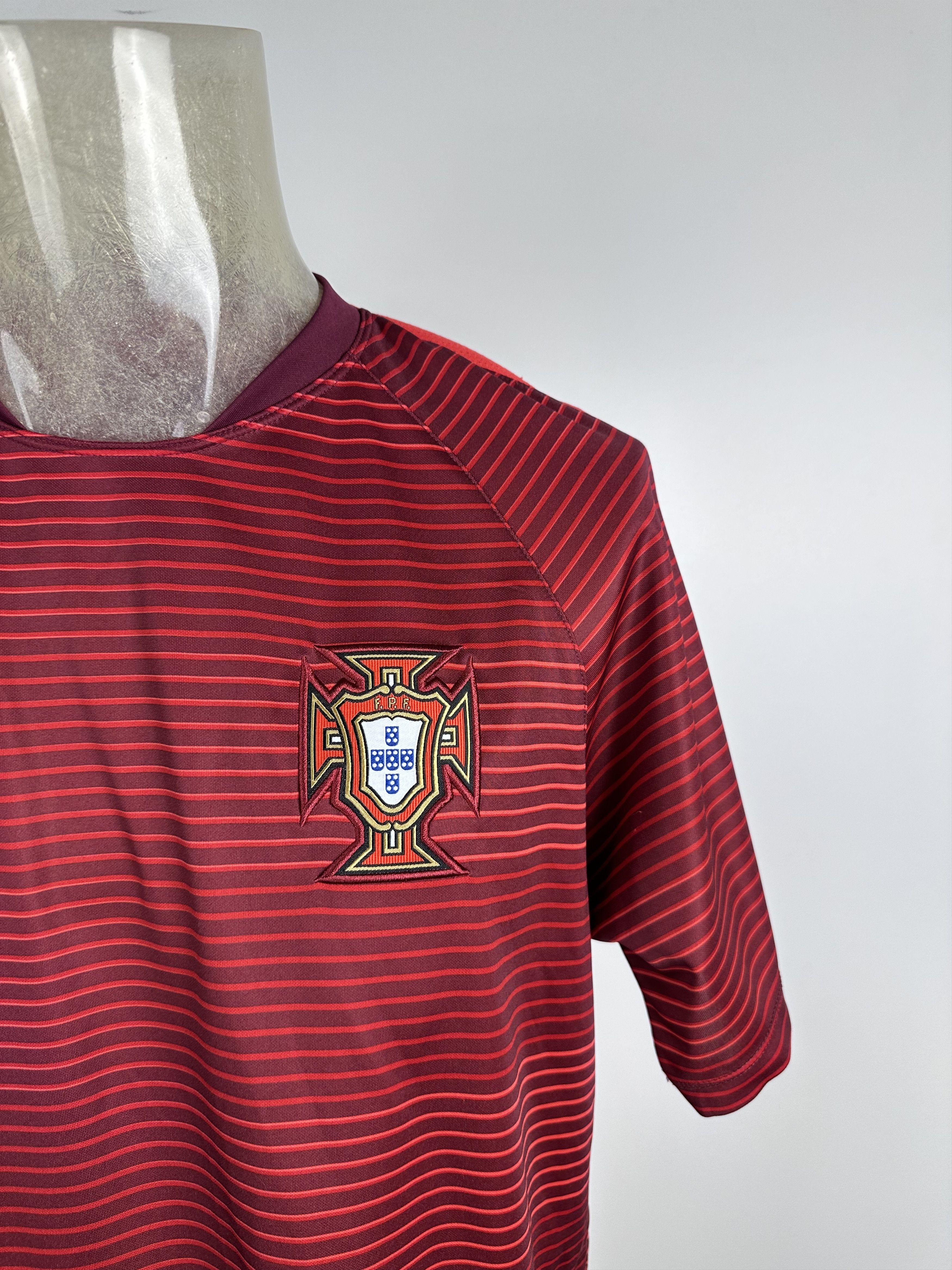 Nike Portugal 2016 Training Football Shirt Soccer Jersey Nike XL Size US XL / EU 56 / 4 - 2 Thumbnail