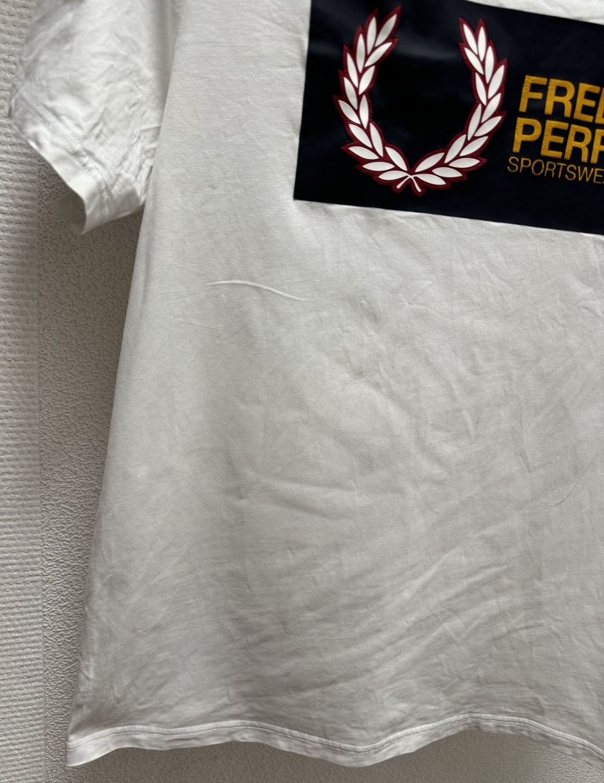 Fred Perry Fred Perry big logo white t-shirt L sz Size US L / EU 52-54 / 3 - 4 Thumbnail