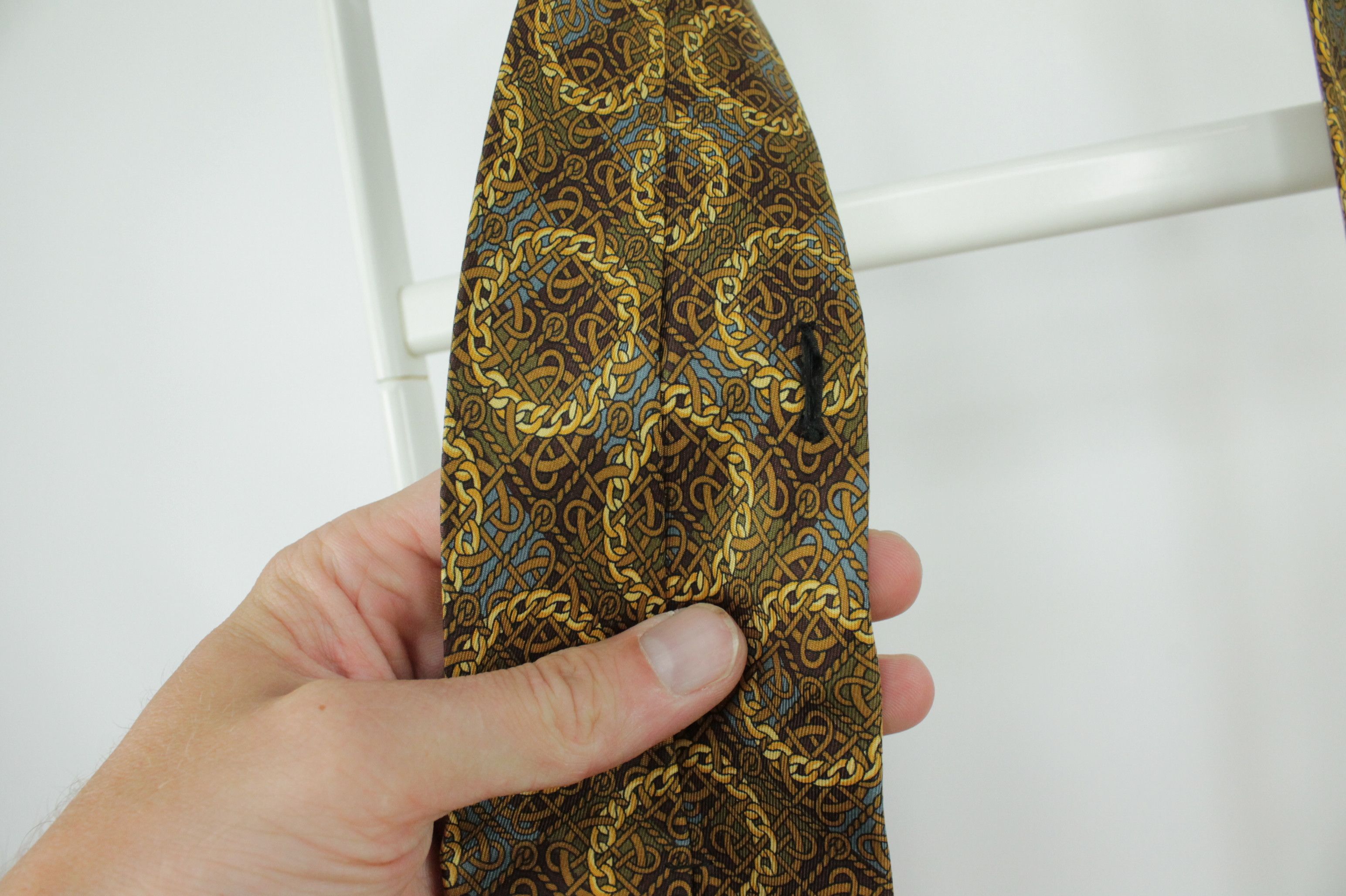 Celine × Designer × Vintage Vintage Celine Paris Gold Chain Silk Tie Size ONE SIZE - 4 Thumbnail