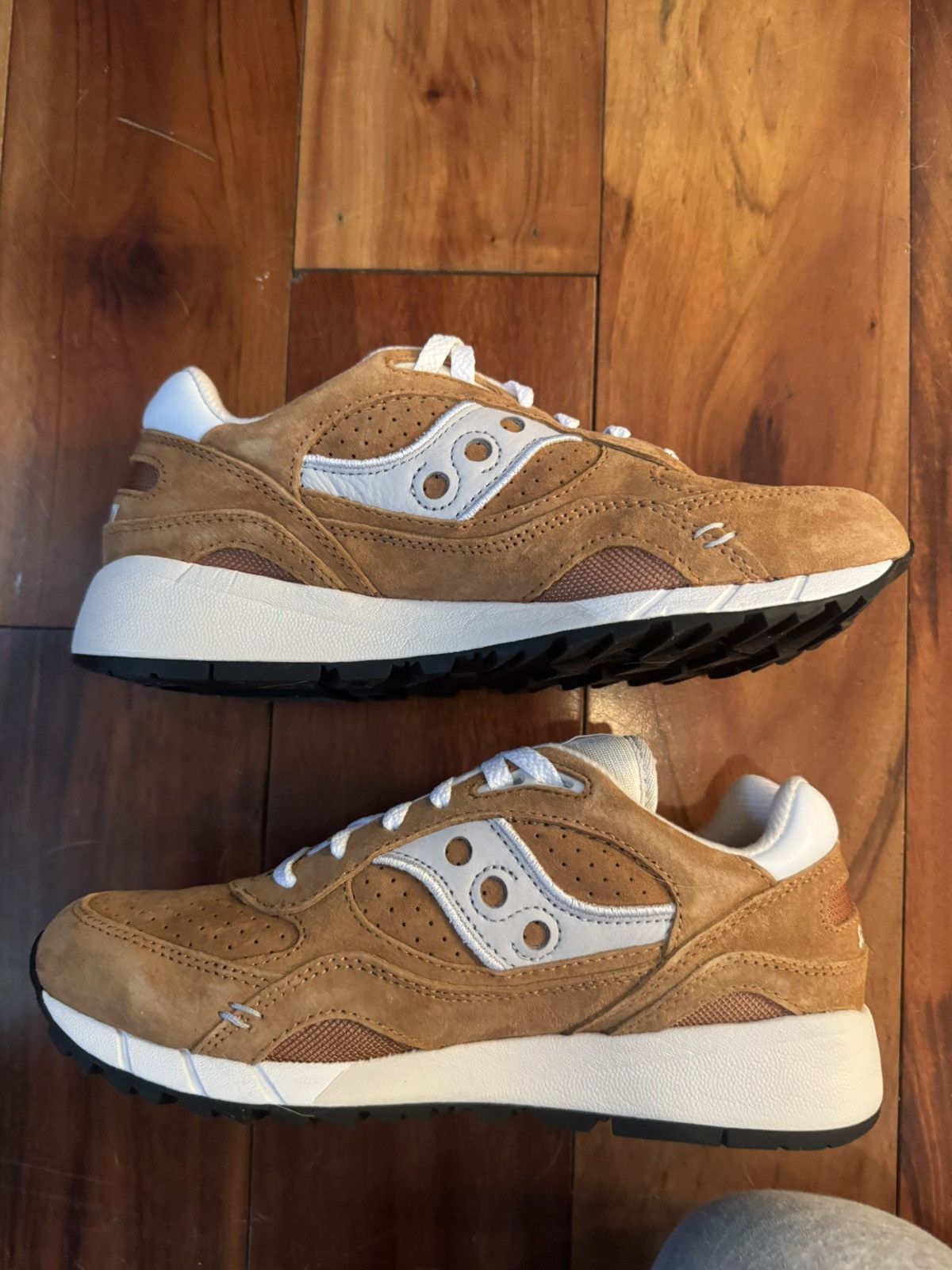 Saucony Saucony Shadow 6000 brown 8.5 Size US 8.5 / EU 41-42 - 1 Thumbnail