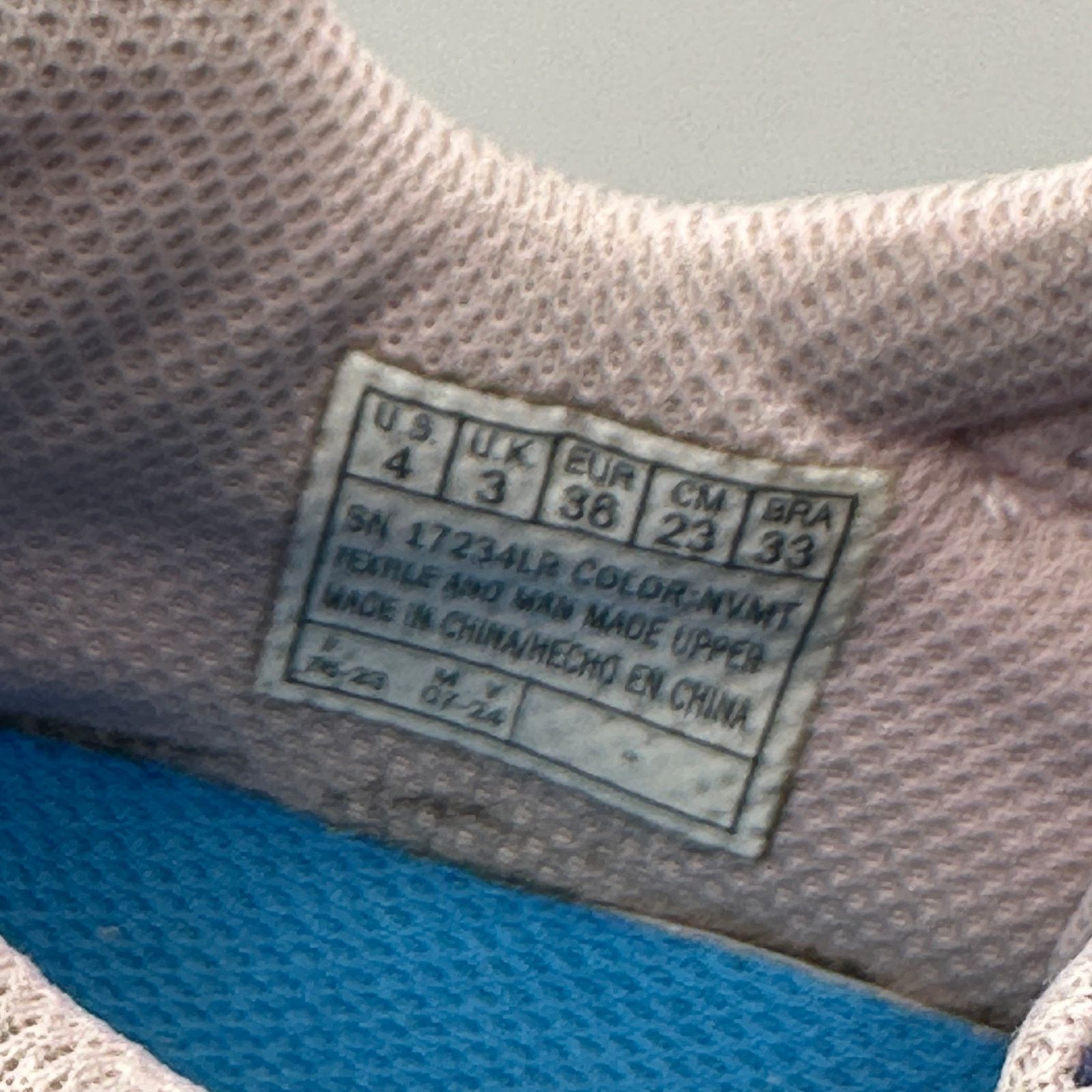 SKECHERS SKECHERS Kids size 4 Blue/Pink Running Shoes Size US 4 / IT 34 - 7 Thumbnail