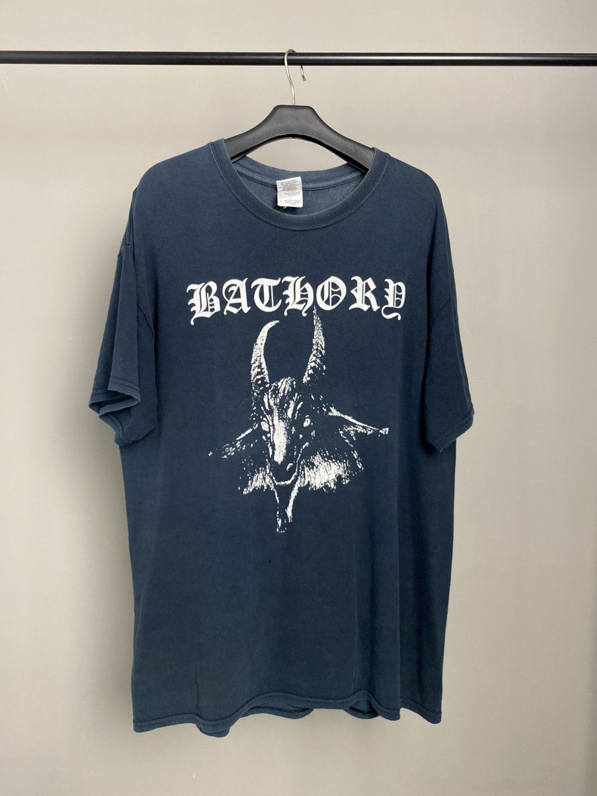 Band Tees × Vintage 2009 Bathory Goat Tshirt Size US L / EU 52-54 / 3 - 1 Thumbnail