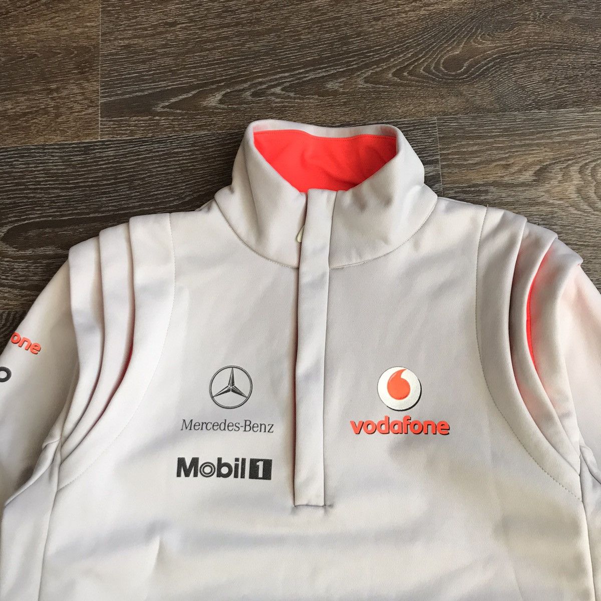 Mercedes-Benz Vodafone Mclaren Mercedes Benz vintage jacket size M Size US M / EU 48-50 / 2 - 5 Thumbnail