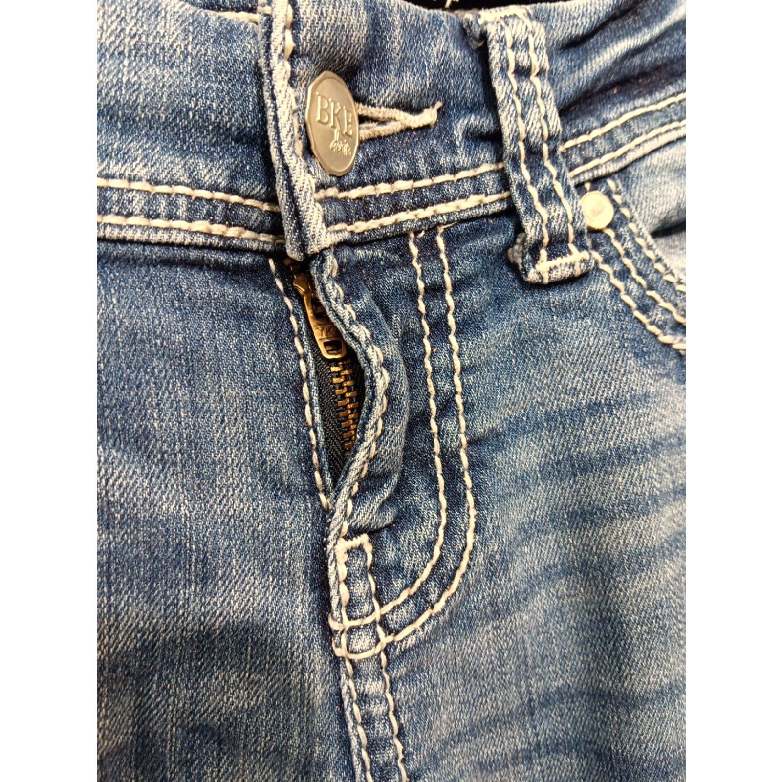 Vintage BKE Buckle Jeans Women's 26R 31.5L Stella Straight Stretch Denim Distressed Jeans Blue 5-Pocket Logo Button Zip Mens Womens Girls? Size 26" / US 2 / IT 38 - 2 Thumbnail