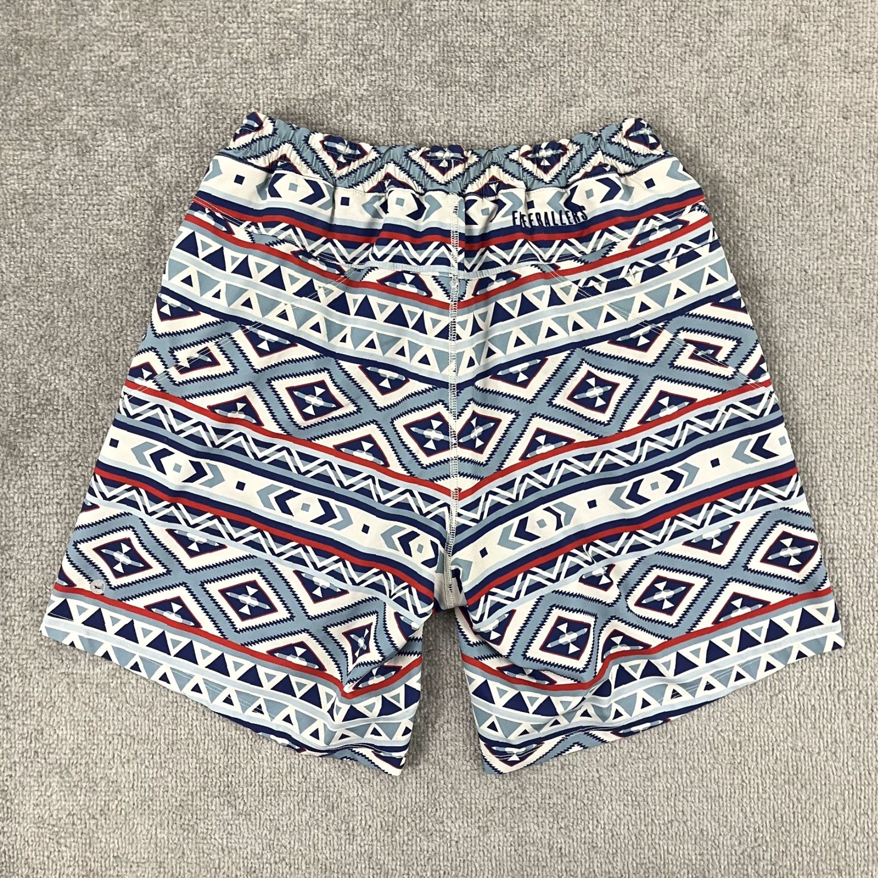 Vintage FreeBallers Shorts Mens Medium 7.5" Lined Aztec Southwestern Blue Active Gym Size US 31 - 6 Thumbnail