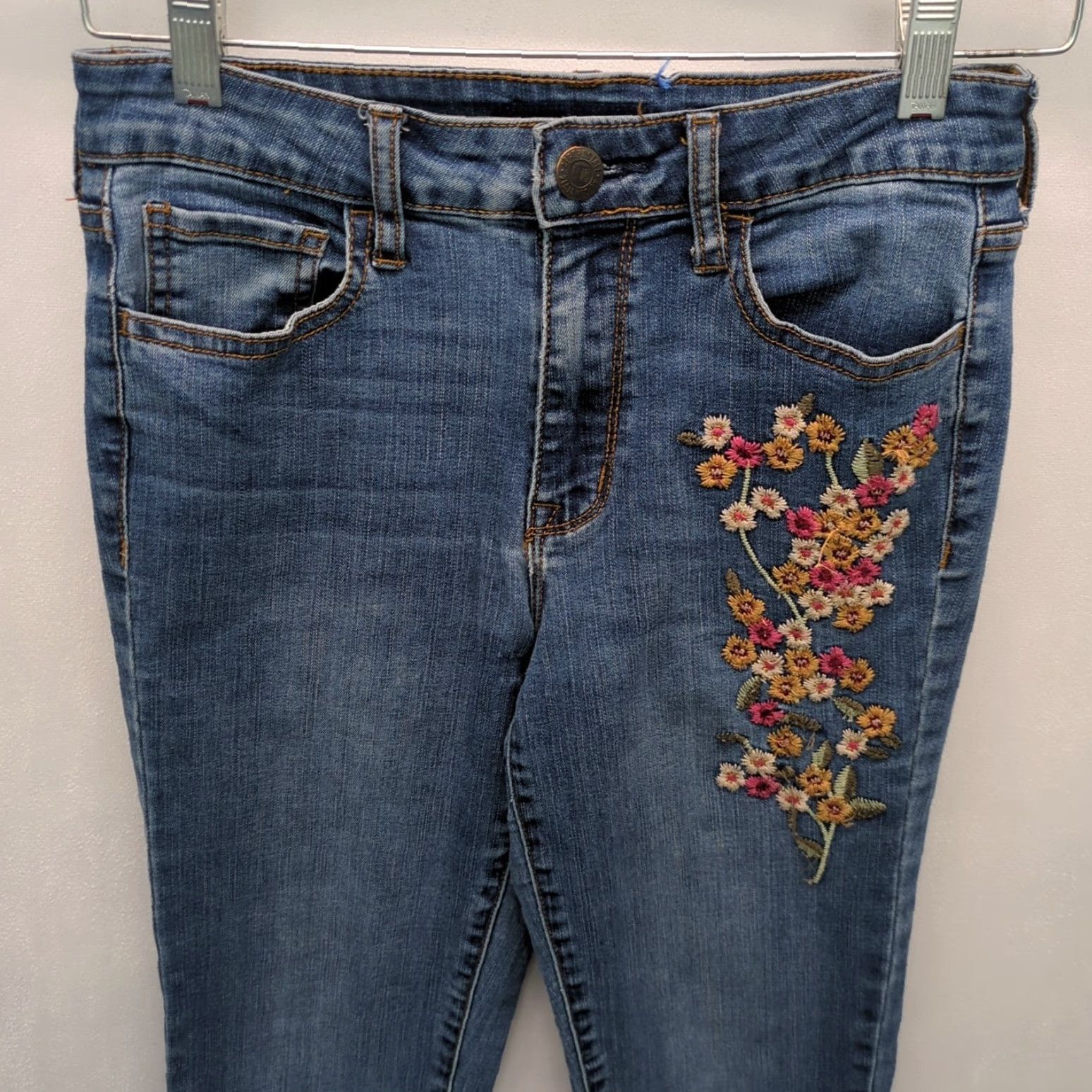 Vintage Aéropostale Jeans Skinny Floral Embroidered Frayed Leg Denim Blue Women's Size 6 Size 28" / US 6 / IT 42 - 3 Thumbnail