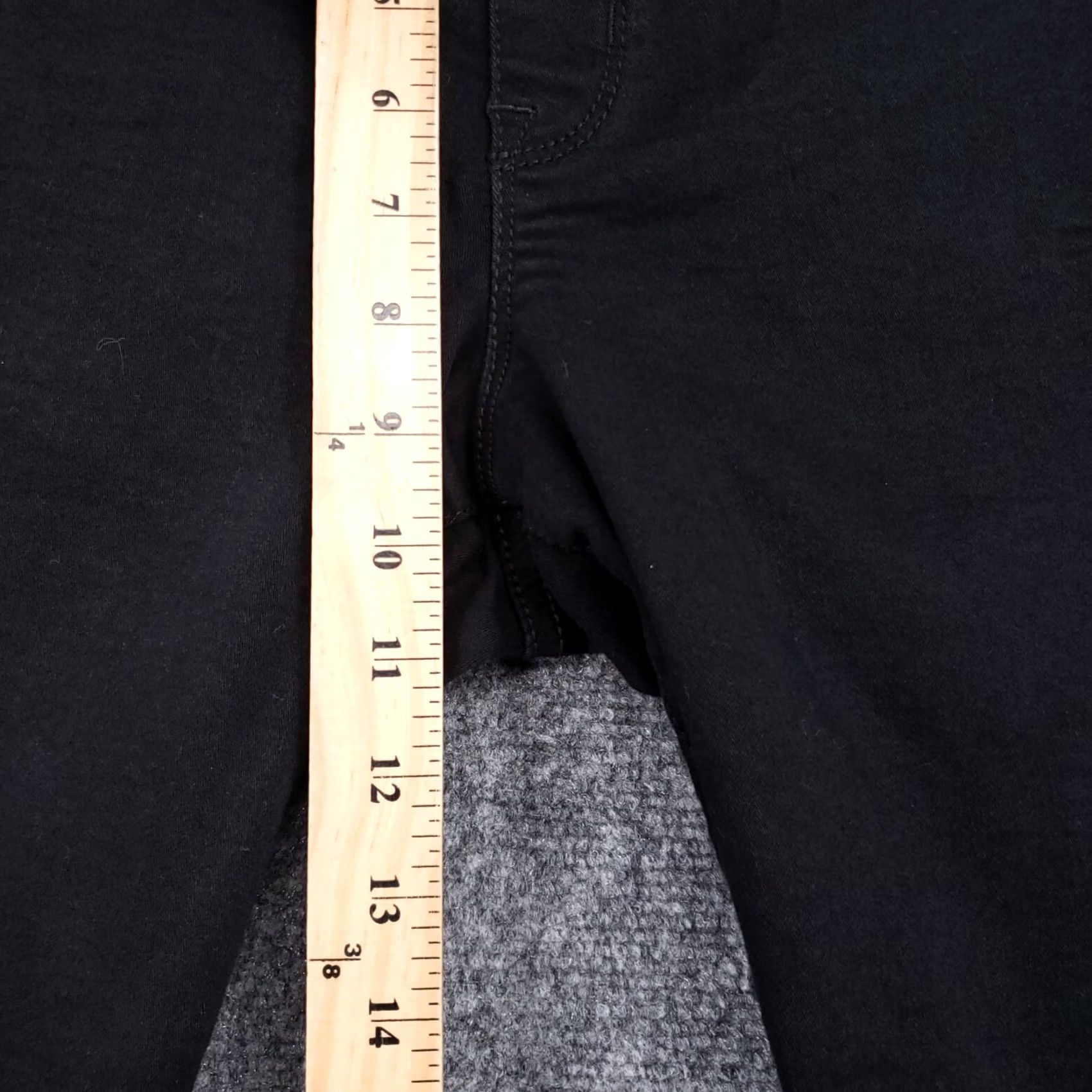 Nine West Nine West Jeans Skinny Mid Rise Dark Wash Black Womens 6 Denim Slim Pocket 5-Pocket Inseam 29 In. Modern Vintage: No Mens Womens Girls? Size 28" / US 6 / IT 42 - 6 Thumbnail
