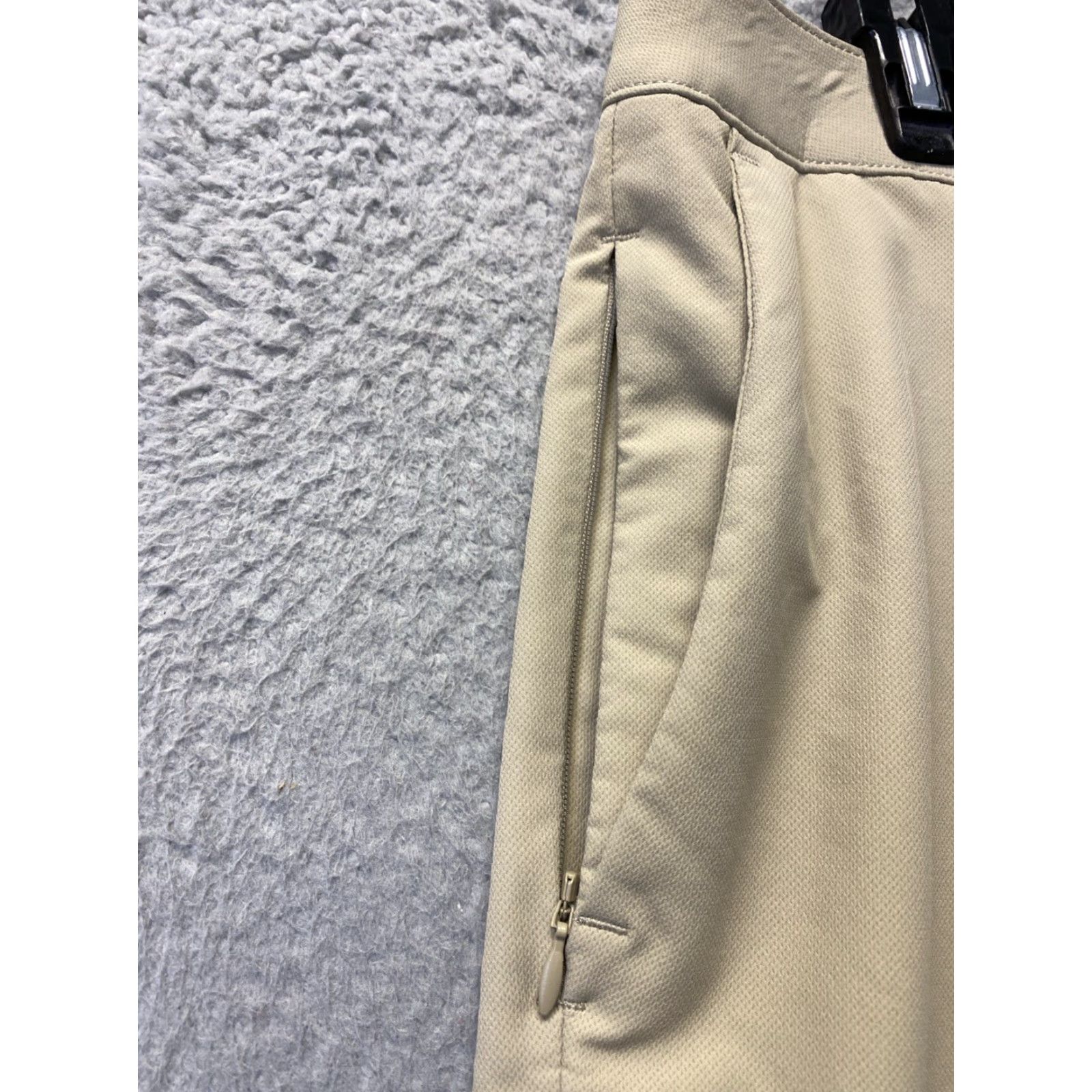 Banana Republic VINTAGE Banana Republic Golf Pants Men's 40x29 Flat Khaki Slim Stretch Wicking 166-9 Size US 40 / EU 56 - 4 Thumbnail
