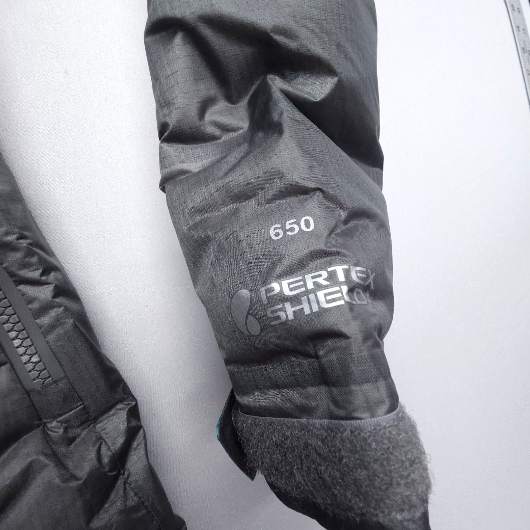 Outdoor Research Outdoor Research Floodlight Parka Hooded 650 Down Jacket Womens Small Gray Light Parka Jacket Womens Small Gray Light Size S / US 4 / IT 40 - 7 Thumbnail