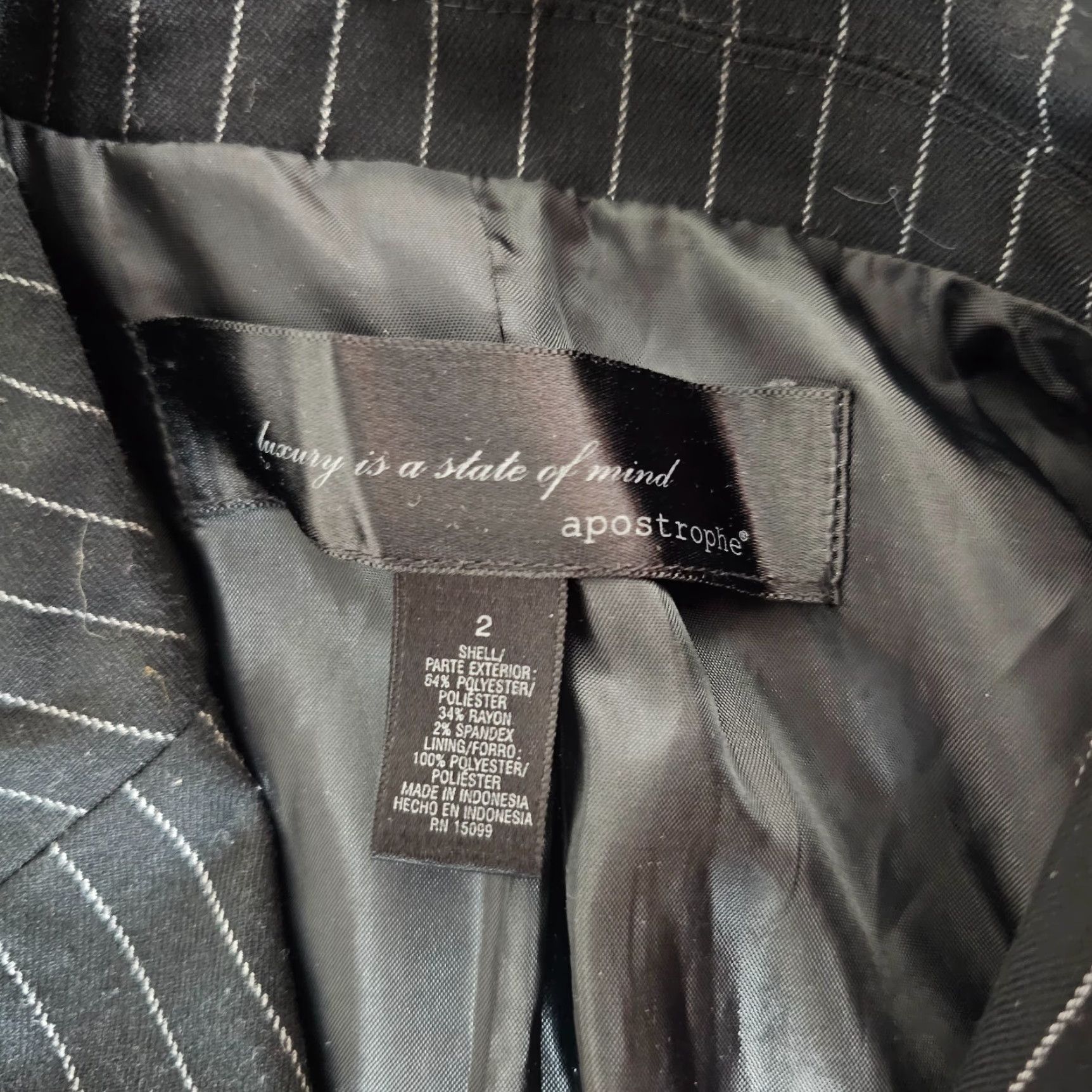 Vintage Apostrophe Black Blazer Jacket Women's Size 2 Pinstripe Front Button Four-Button Single-Breasted Pocket Formal Chest Small Size 2 Black Size XS / US 0-2 / IT 36-38 - 7 Thumbnail