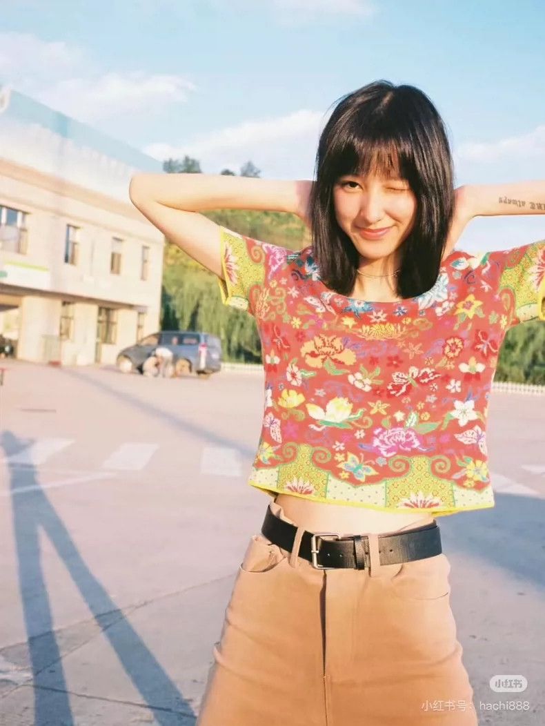 Kenzo KENZO Vintage daisy butterfly knit short sleeves Size M / US 6-8 / IT 42-44 - 1 Thumbnail