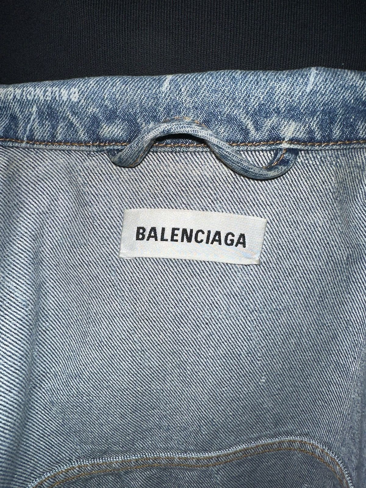 Balenciaga Balenciaga Washed Blue Monogram Logo jean Jaket Size US L / EU 52-54 / 3 - 3 Thumbnail