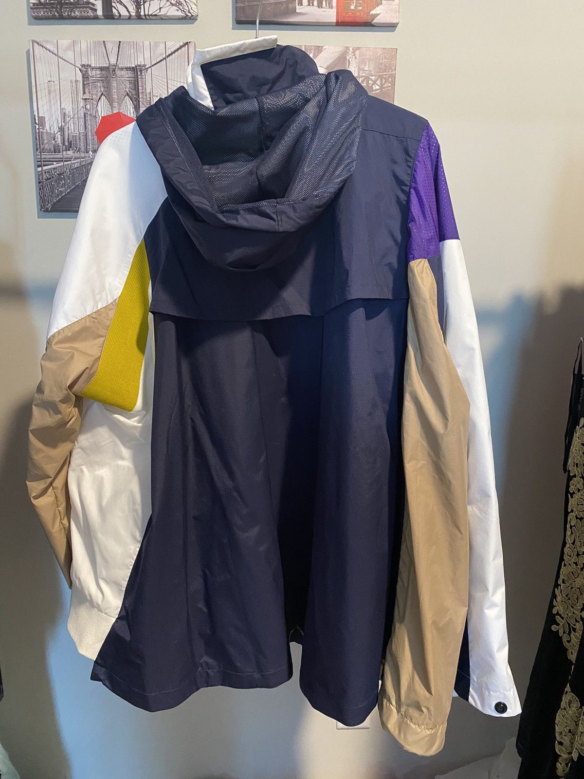 Nike Nike multi-coloured windbreaker jacket Size US L / EU 52-54 / 3 - 2 Thumbnail