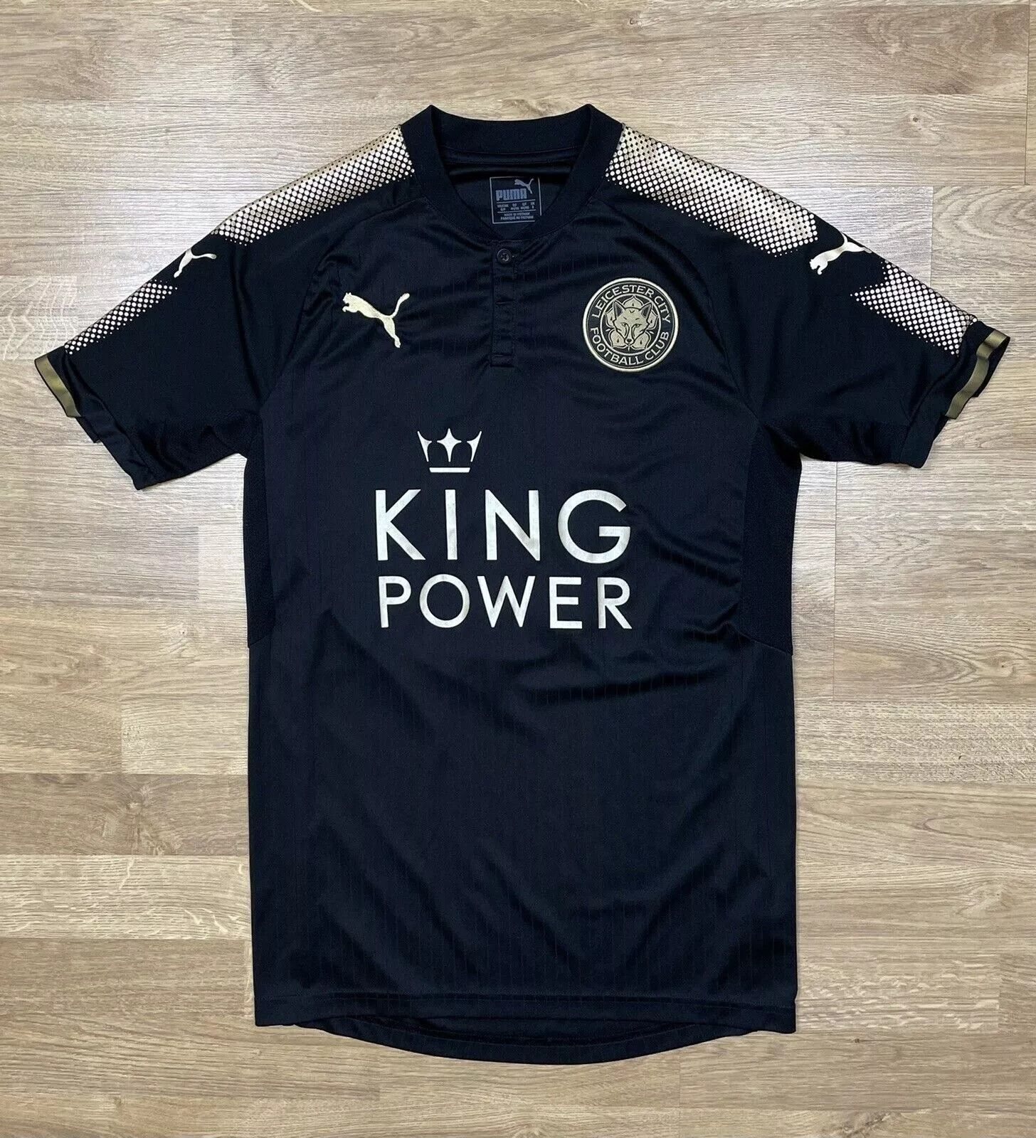 Puma FC LEICESTER 2017 2018 AWAY JERSEY SHIRT SOCCER #15 MAGUIRE Size US S / EU 44-46 / 1 - 2 Thumbnail