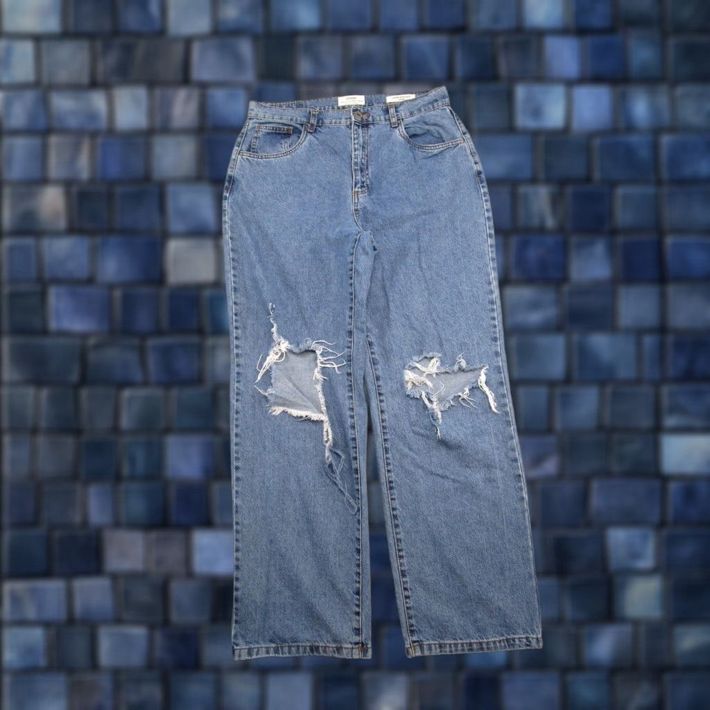 Cotton On Cotton:On Women's High-Rise Loose Straight Jeans Distressed Light Wash Size 10 Size 32" / US 10 / IT 46 - 1 Thumbnail