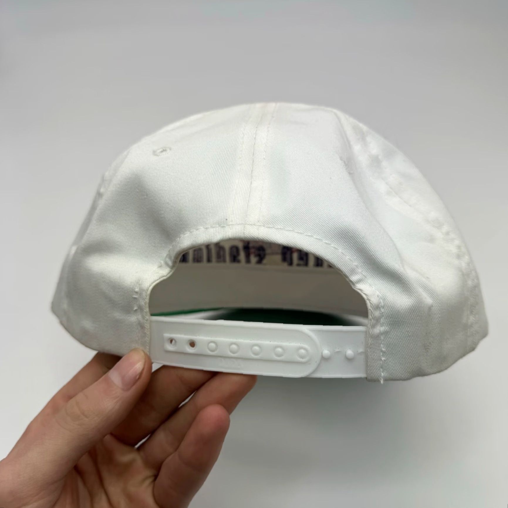 Vintage VINTAGE 90S OUTDOOR CAP SNAPBACK HAT White Cotton Twill Adjustable Breathable Cap Mens Size ONE SIZE - 5 Thumbnail