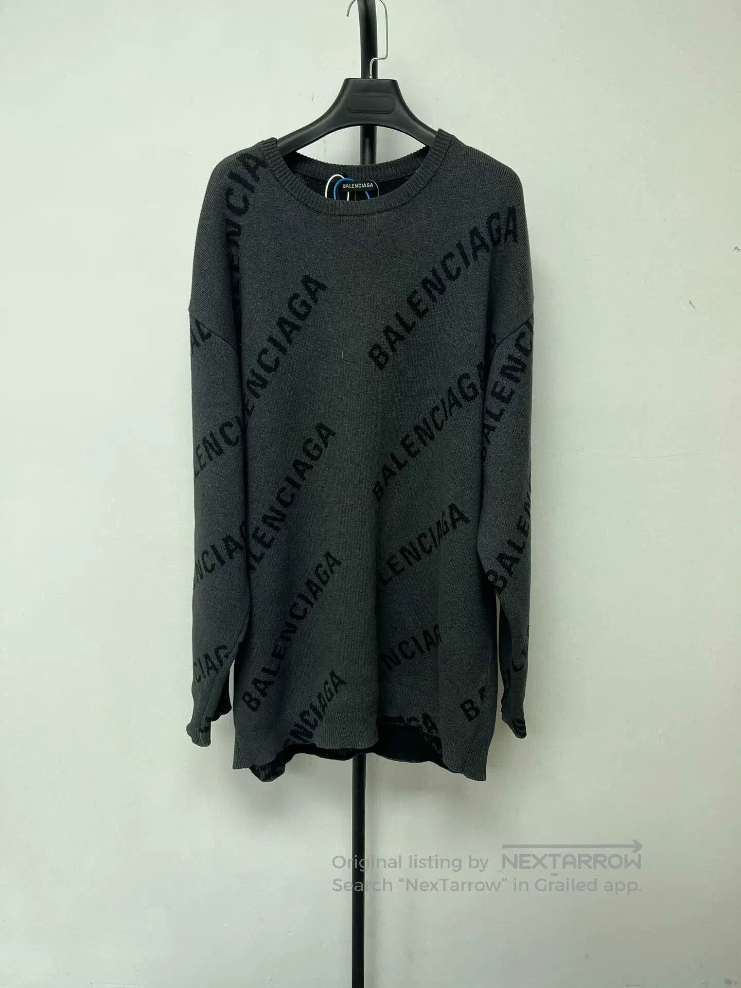 Balenciaga balenciaga logo print long sleeve sweater. Size US M / EU 48-50 / 2 - 1 Thumbnail