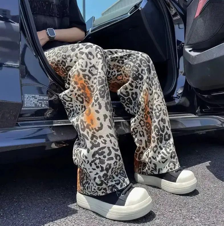 Japanese Brand Trendy Baggy Cyber Y2K Jeans with Leopard Print Size US 32 / EU 48 - 1 Thumbnail