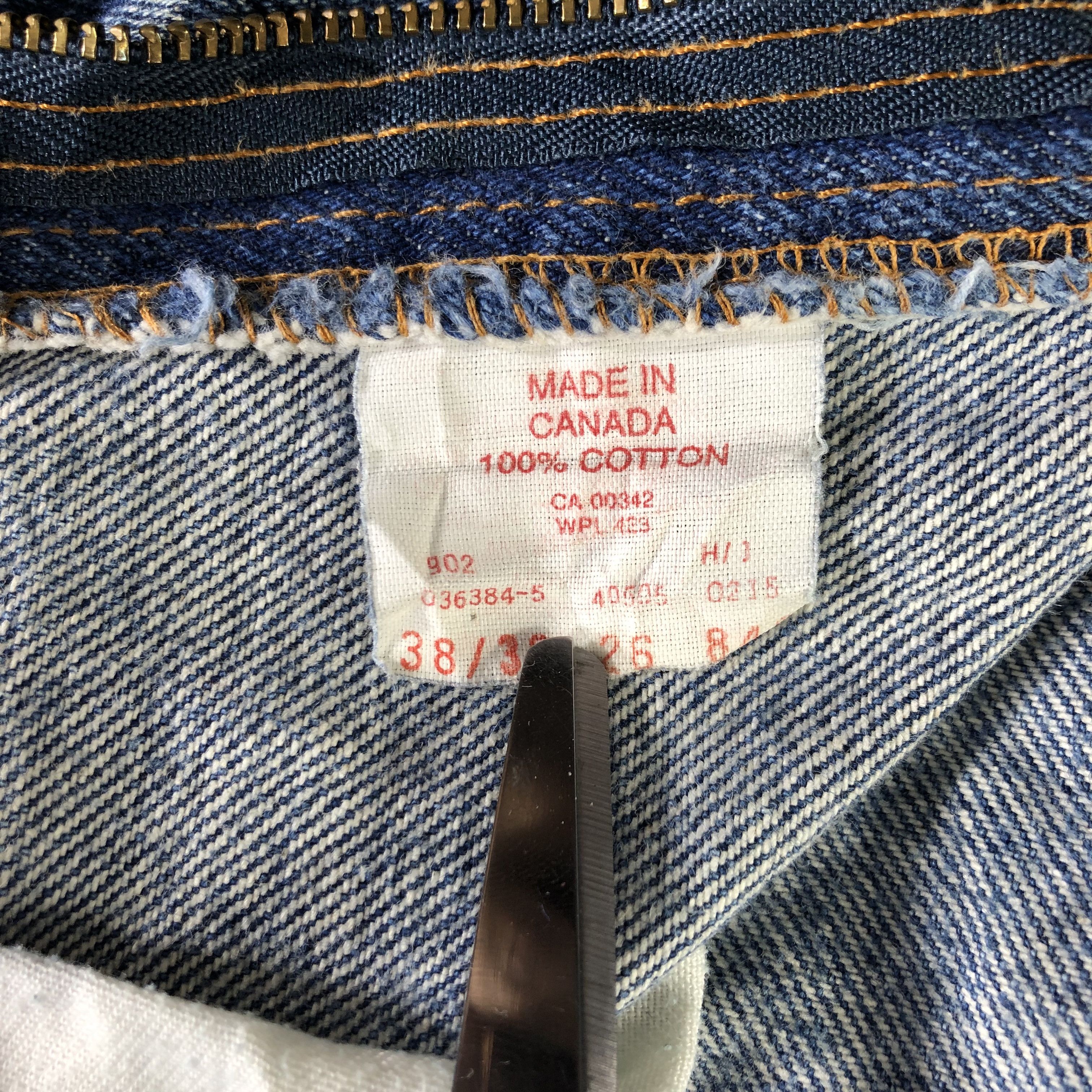 Levi's Vintage Blue Wash Levis 505 Jeans-J4225 Size US 37 - 10 Thumbnail
