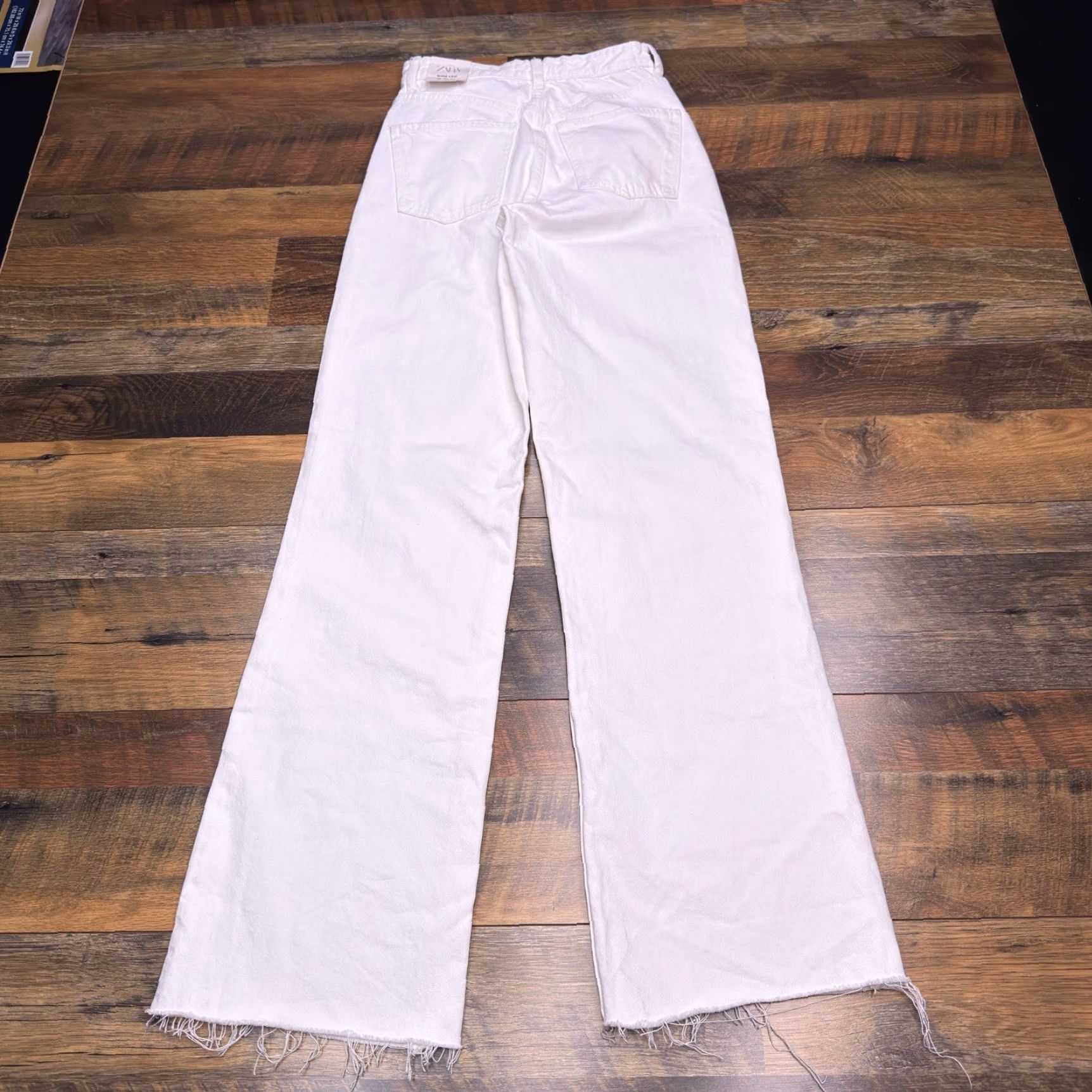 Zara Zara Jeans Womens 2 White Wide-Leg High Rise 32.5in Inseam Distressed 5-Pocket Denim Bohemian City Shirt? Size 26" / US 2 / IT 38 - 3 Thumbnail
