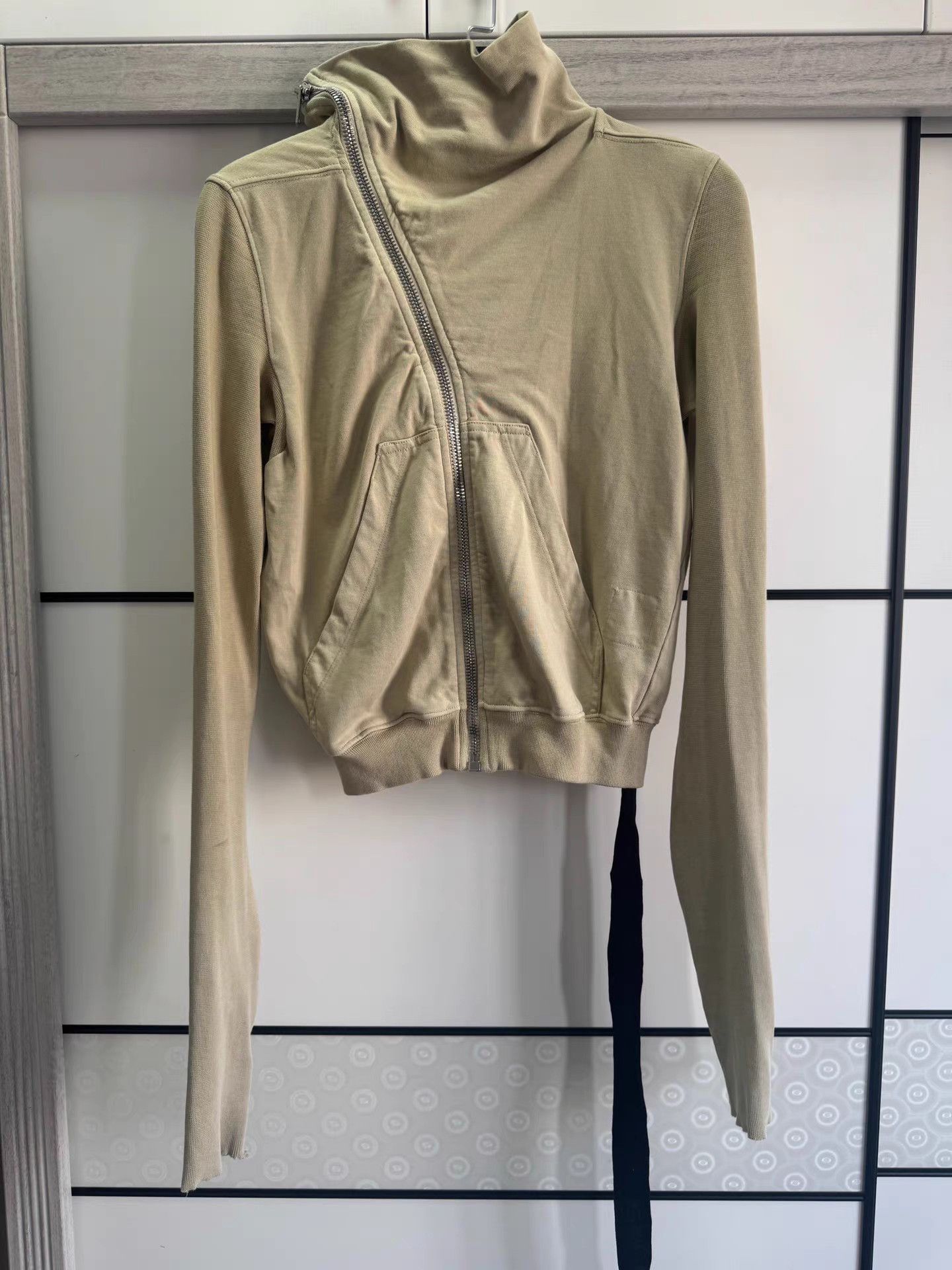 Rick Owens Rick Owens Off-White Asymmetrical Zip Jacket with Straps Size S / US 4 / IT 40 - 1 Thumbnail