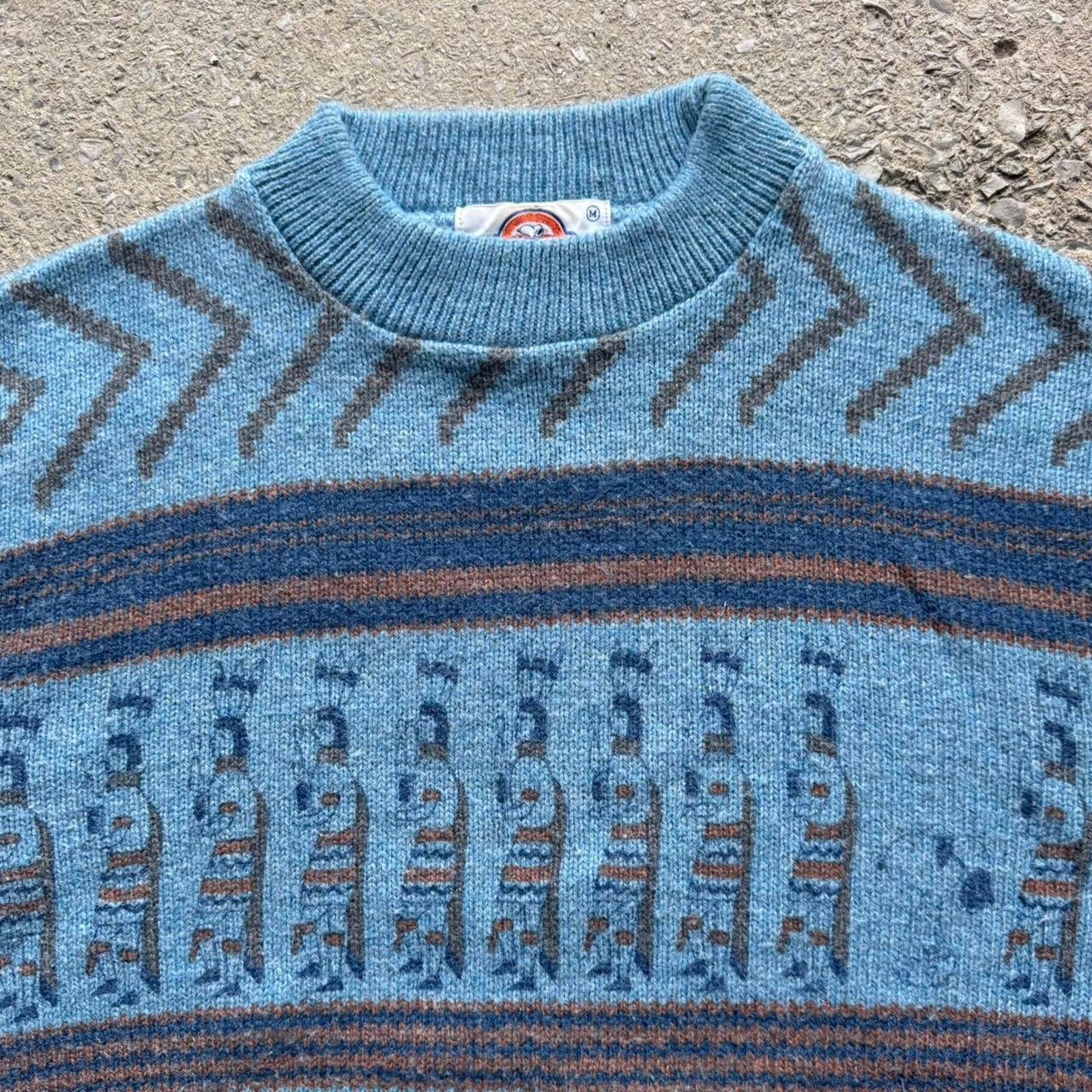 Arrow True Vintage 70s Arrow Hieroglyphic Snoopy Pattern Sweater Size S / US 4 / IT 40 - 2 Thumbnail