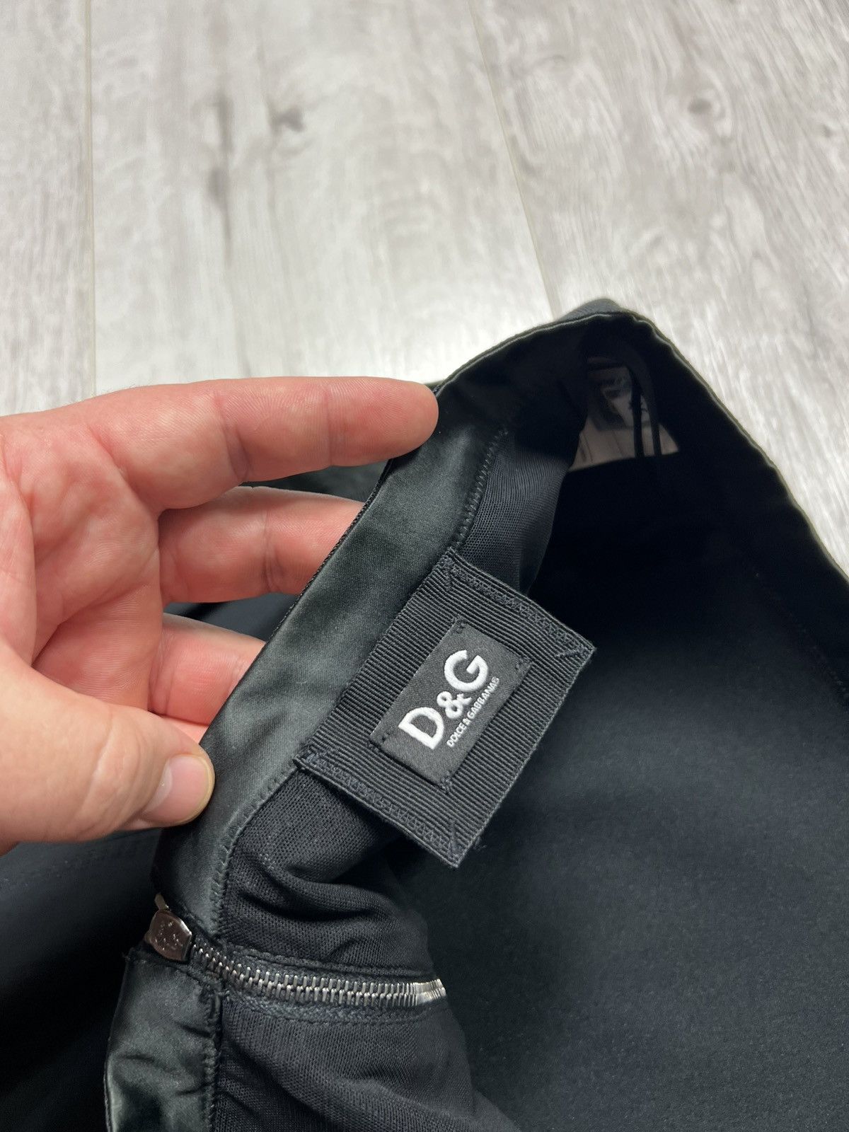 Dolce & Gabbana Dolce & Gabbana Black Satin Pencil Skirt D&G Size IT46 Size 32" / US 10 / IT 46 - 15 Thumbnail