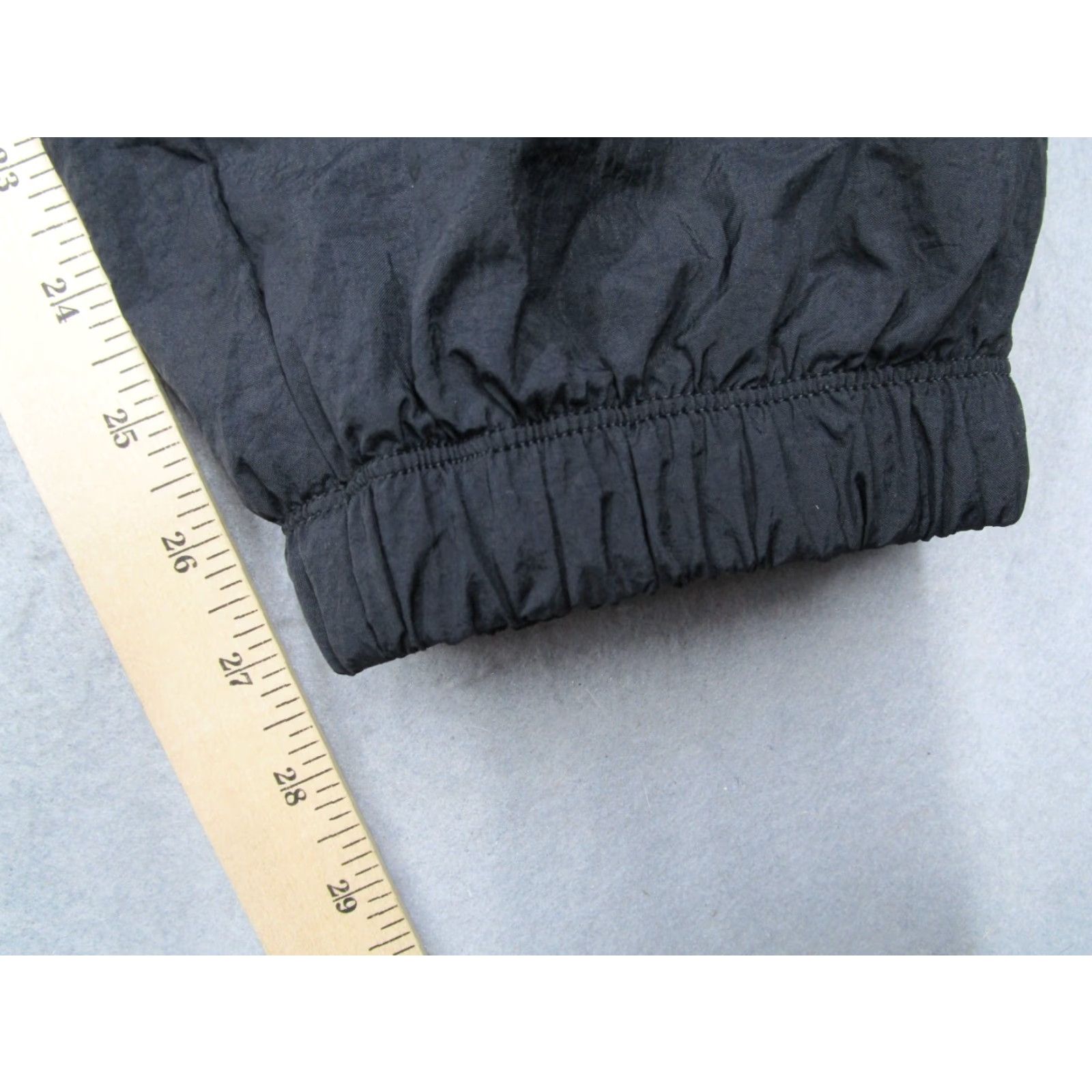 Nike Nike Joggers Women Medium Black Nylon Sportswear Workout Lined Windbreaker 30x27 Size 32" / US 10 / IT 46 - 7 Thumbnail