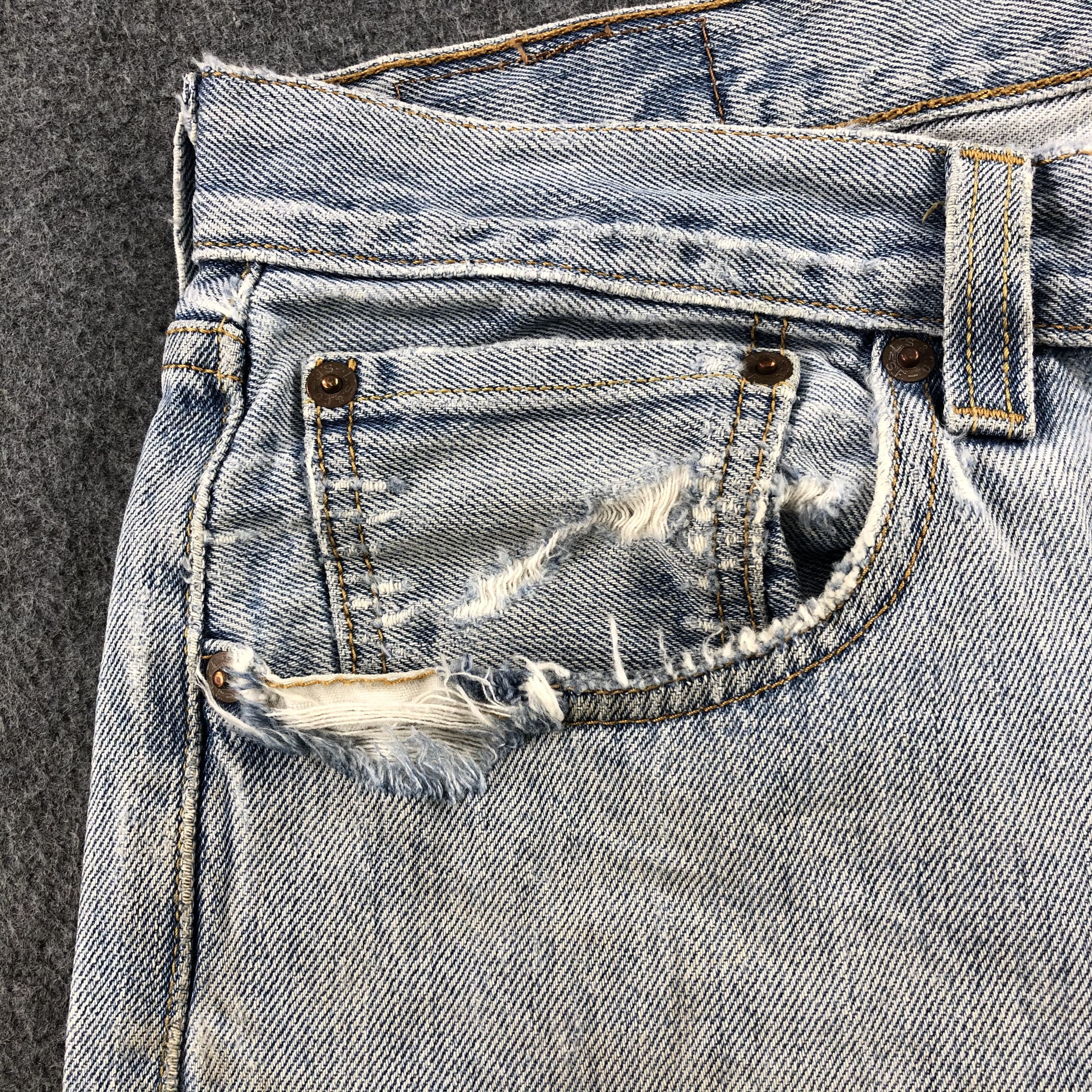 Levi's Vintage Light Wash Levis 501 Jeans-J2259 Size US 34 / EU 50 - 11 Thumbnail