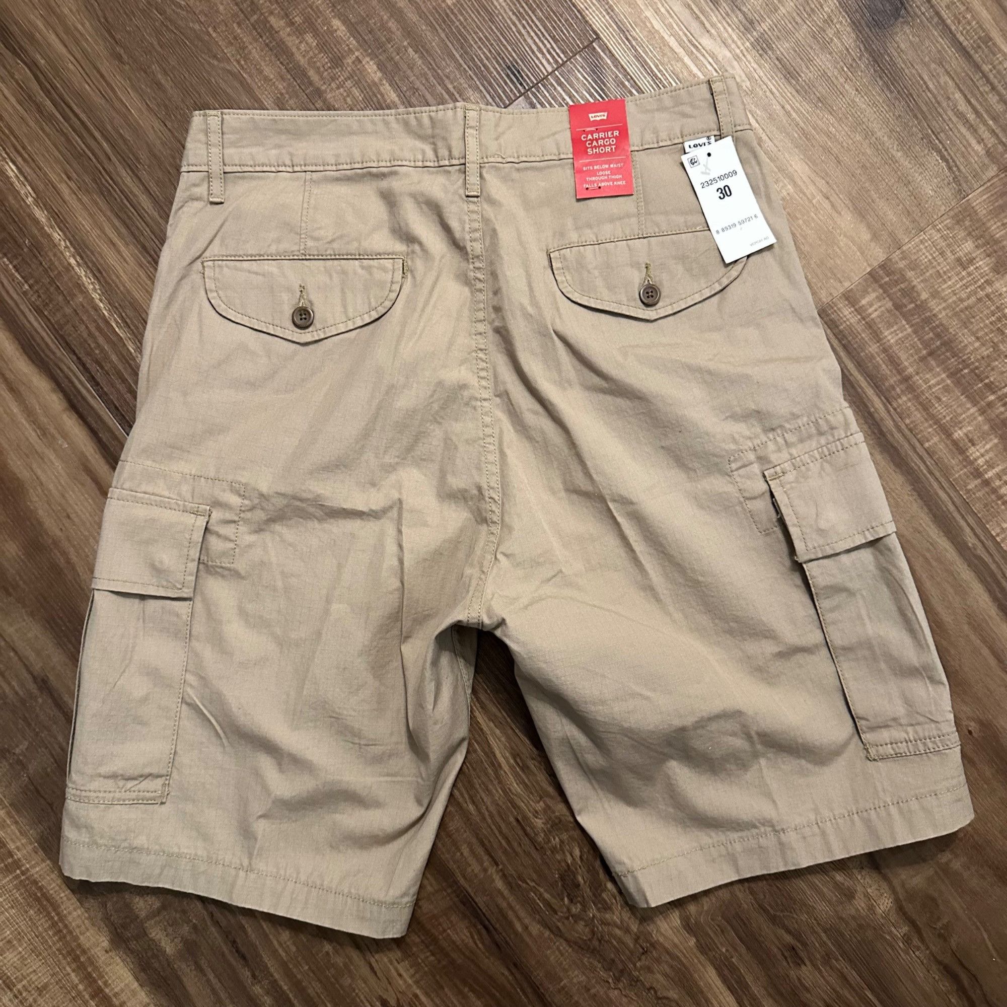 Levi's NWT Levi's Men's Carrier Cargo Shorts true chino Sz 30 Size US 30 / EU 46 - 9 Thumbnail