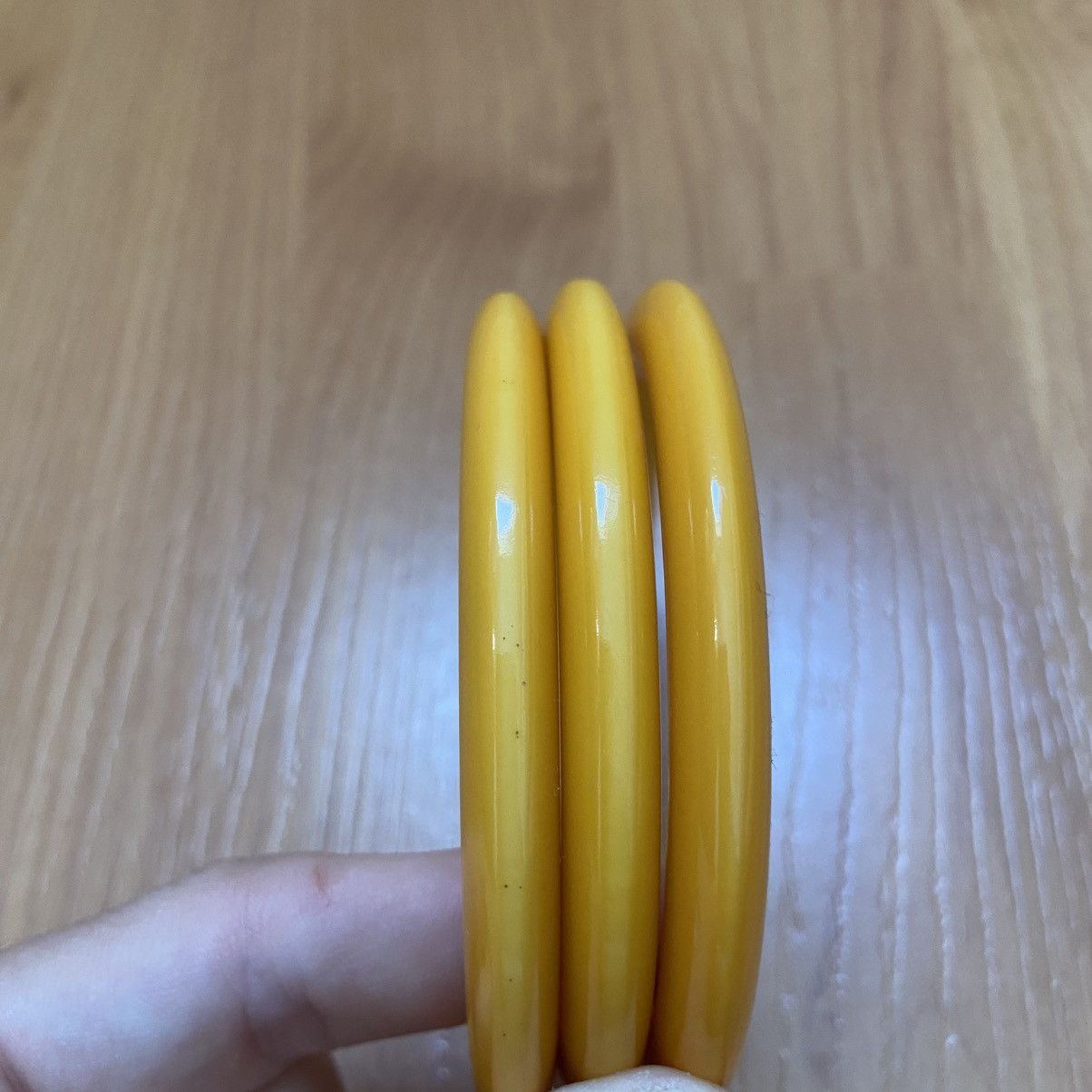 Vintage Bakelite Mid Century Vintage Spacer Bangle Bracelet Bundle Size ONE SIZE - 3 Thumbnail