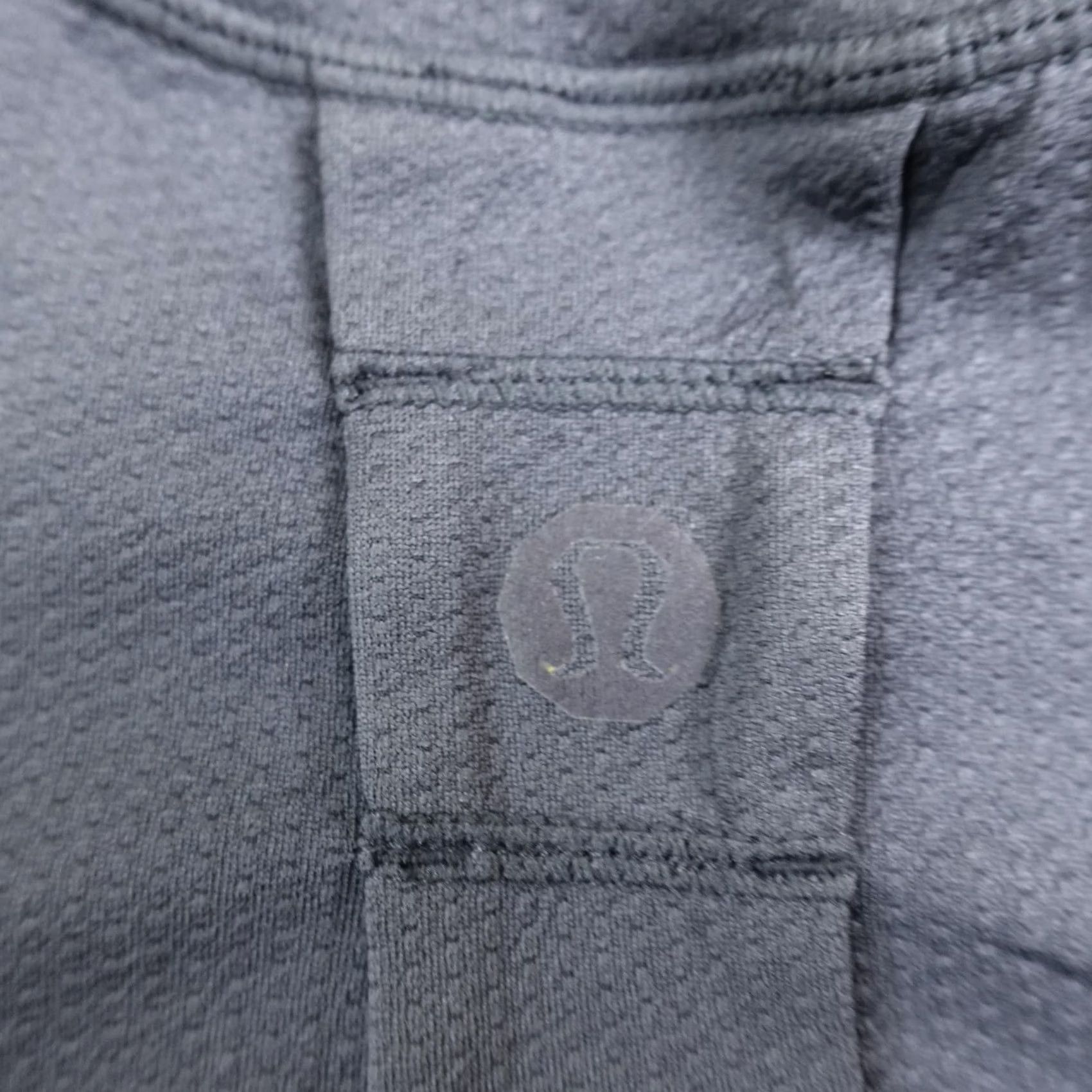 Lululemon Lululemon Shirt Mens M Gray Long Sleeve Running Gym Training Yoga Moisture Wicking Athletic Crew Neck Size US M / EU 48-50 / 2 - 5 Thumbnail