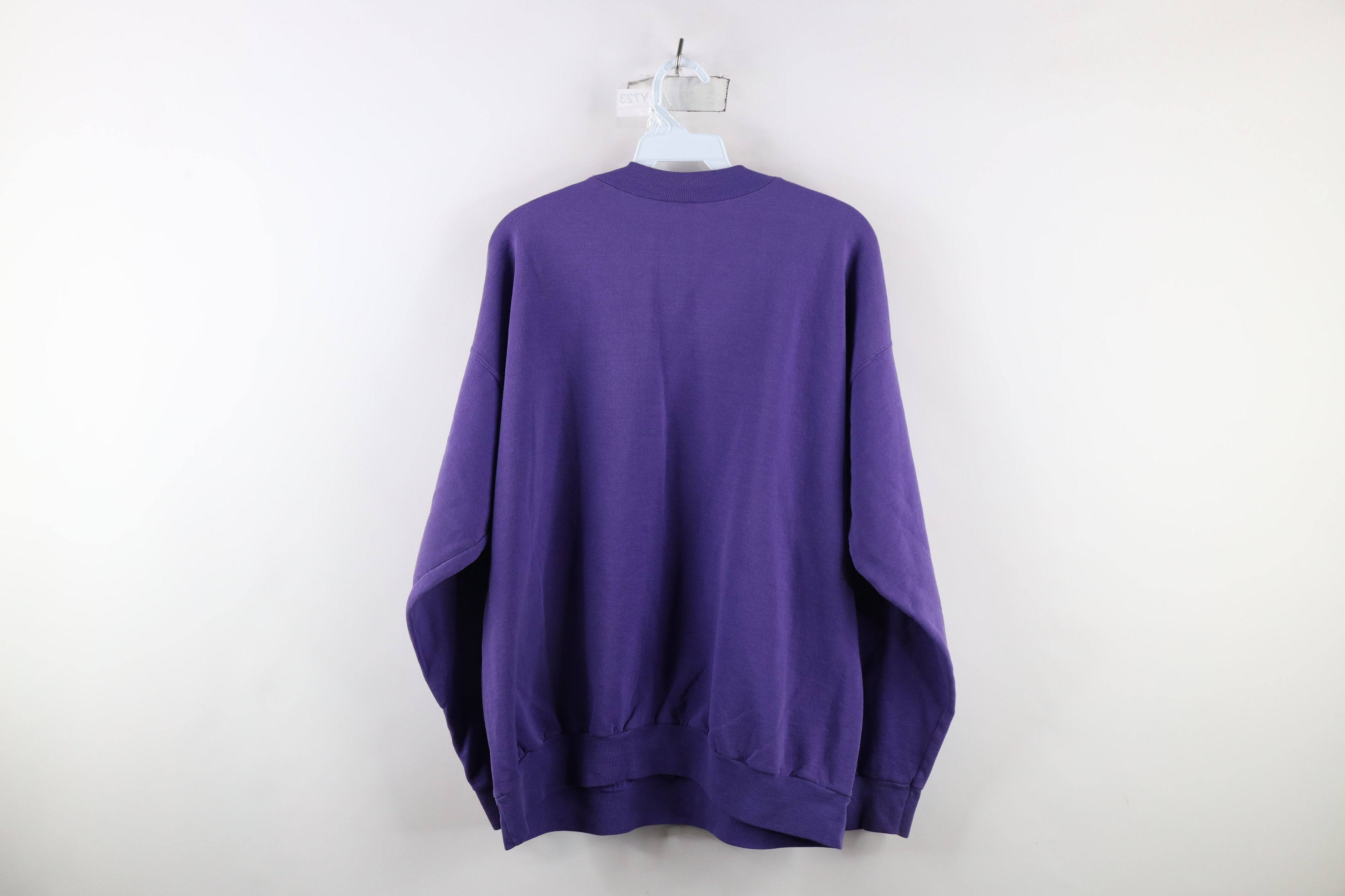 Vintage Vintage 90s Streetwear Alaska Polar Bear Sweatshirt Size L / US 10 / IT 46 - 12 Thumbnail