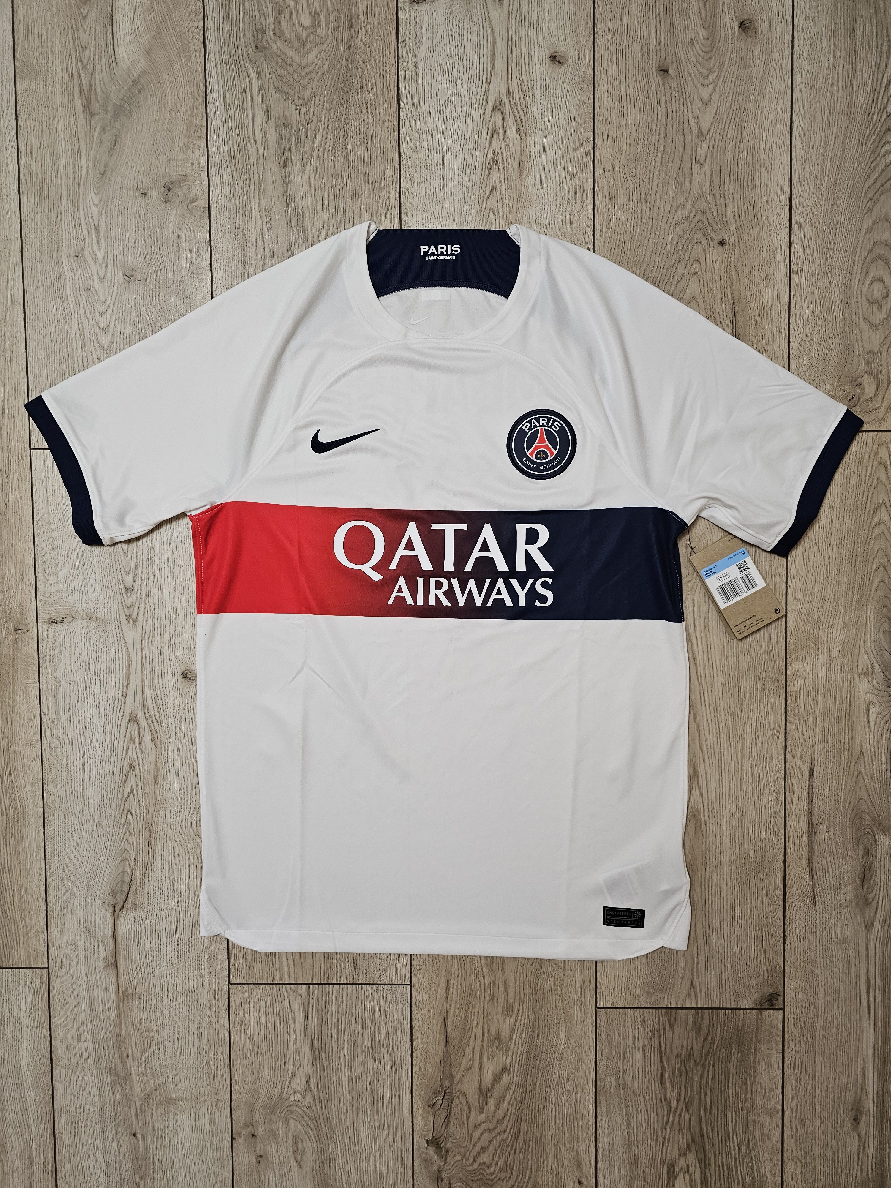 Nike PSG PARIS SAINT-GERMAIN 2024 MBAPPE FOOTBALL SOCCER JERSEY Size US M / EU 48-50 / 2 - 2 Thumbnail