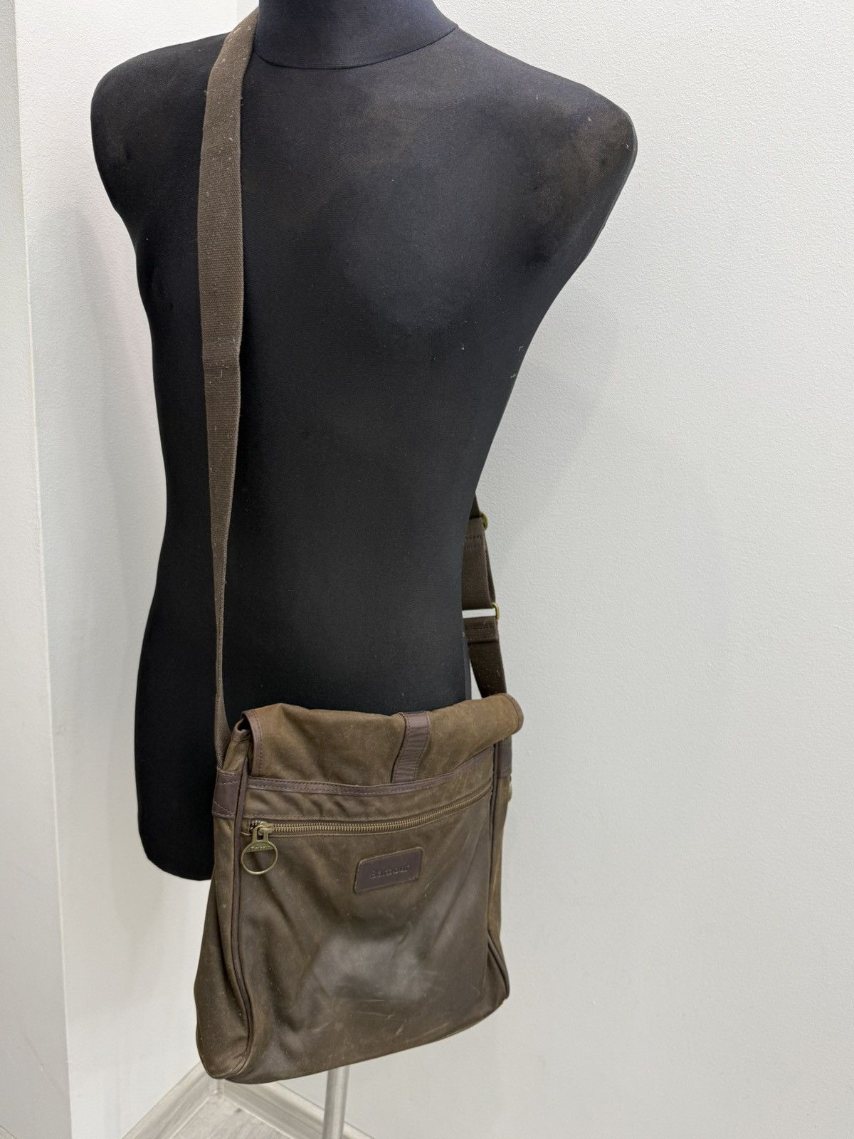 Barbour Barbour Wax Cotton Shoulder Bag Size ONE SIZE - 4 Thumbnail
