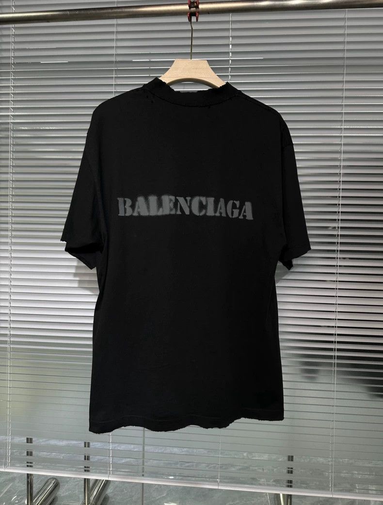 Balenciaga Balenciaga Blur + subtitles + LOGO + short sleeves + T-shi Size US XS / EU 42 / 0 - 5 Thumbnail