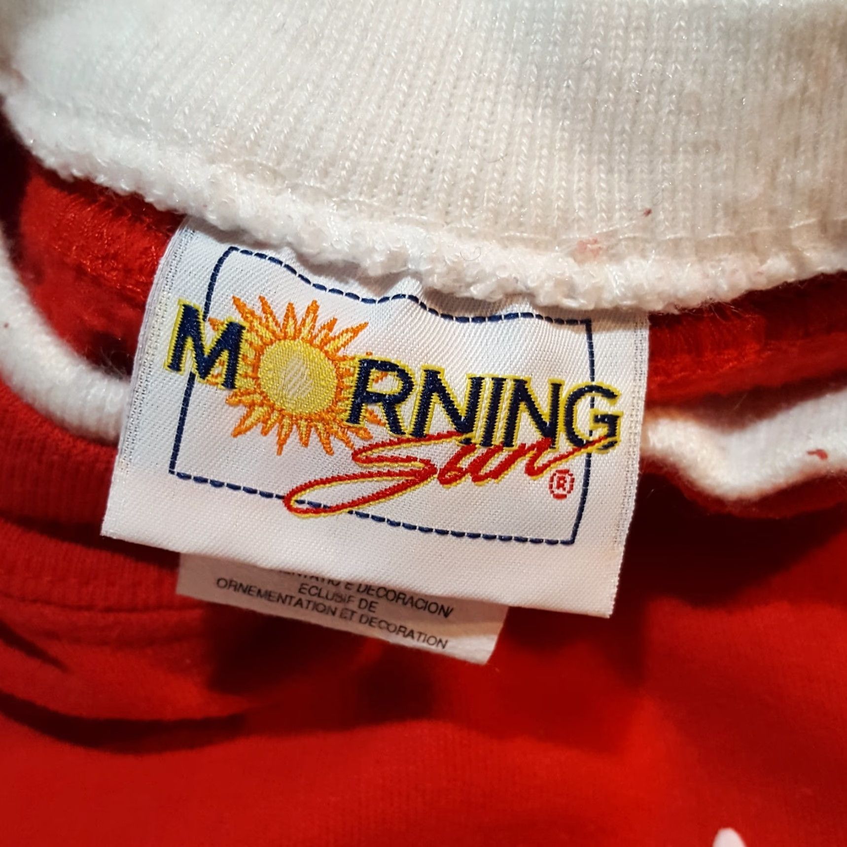 Vintage VINTAGE Snowman Winter Snow Women's XL Crewneck Sweatshirt Frosty Pullover 90s Red Morning Sun Sweatshirt Size XL / US 12-14 / IT 48-50 - 6 Thumbnail