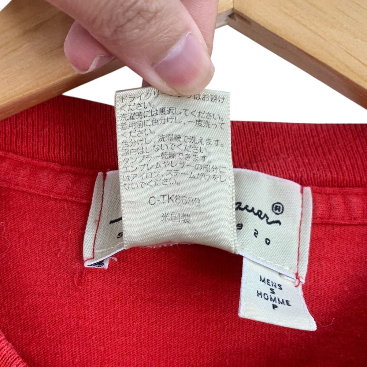 Eddie Bauer Vintage 90's EDDIE BAUER Seattle Tokyo Graphic Tee Shirt Size US S / EU 44-46 / 1 - 8 Thumbnail
